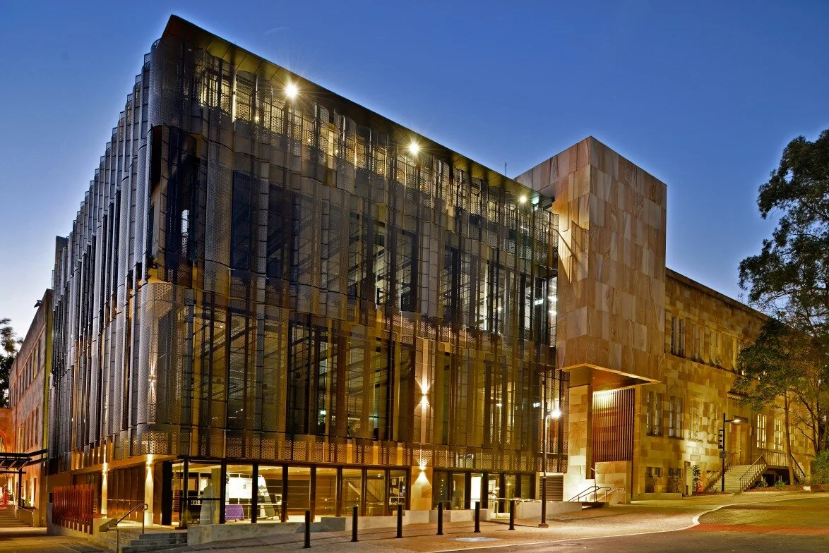 公式の店舗 uq abamedyc.com