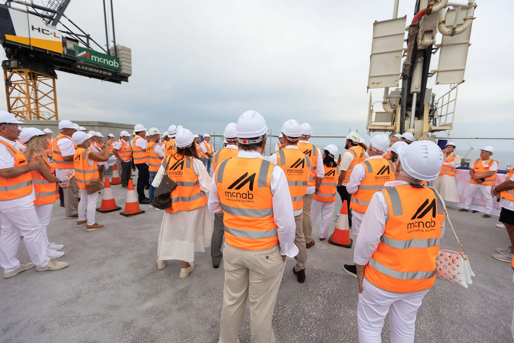 EVENT Topping Out White Main Beach 2023 (19).jpg