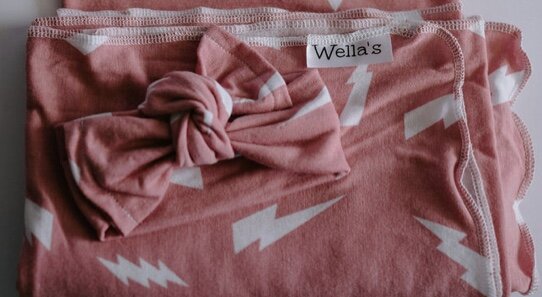 Pink Bolt Swaddle w/ Bow