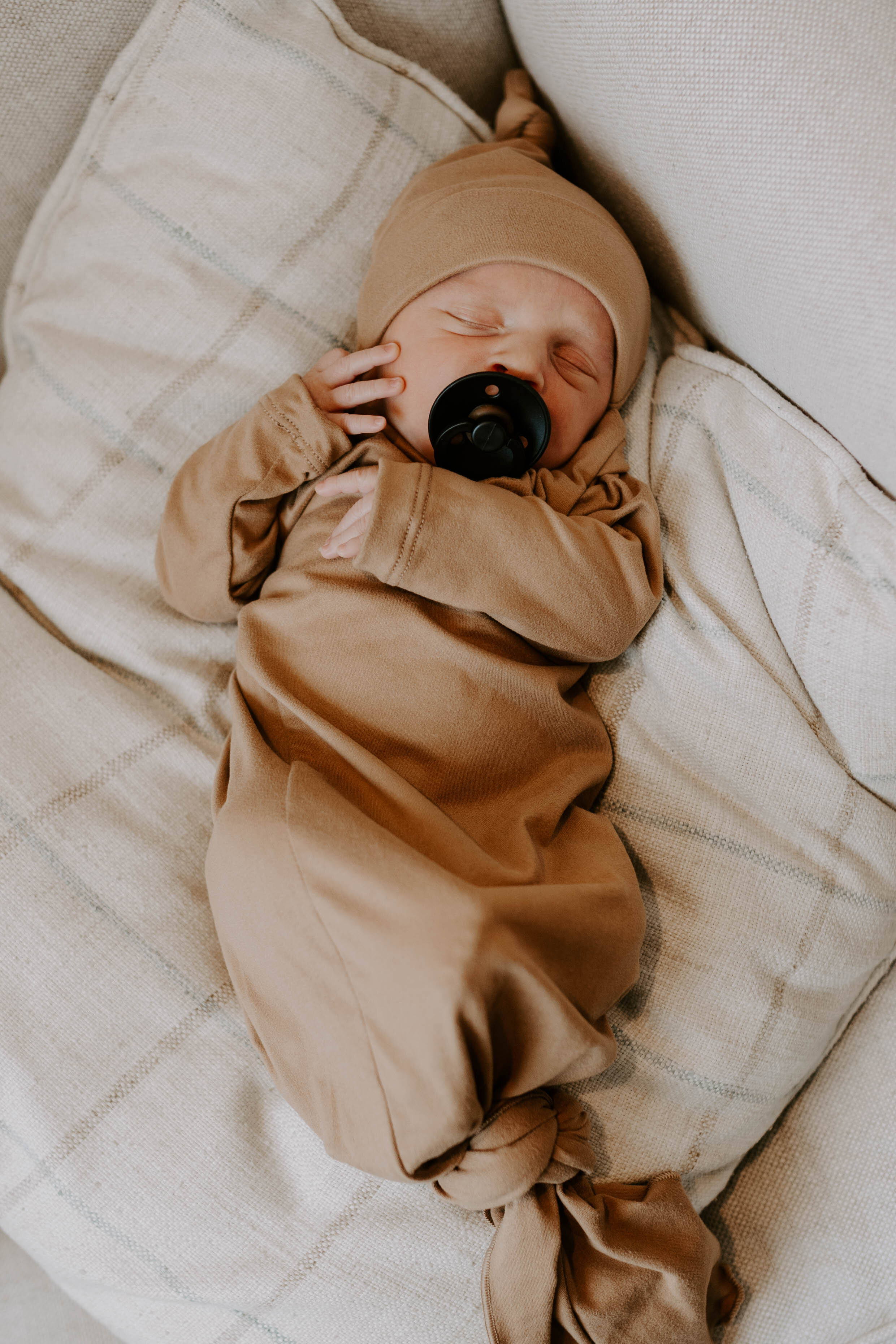 Tanner Knotted Gown w/ Hat