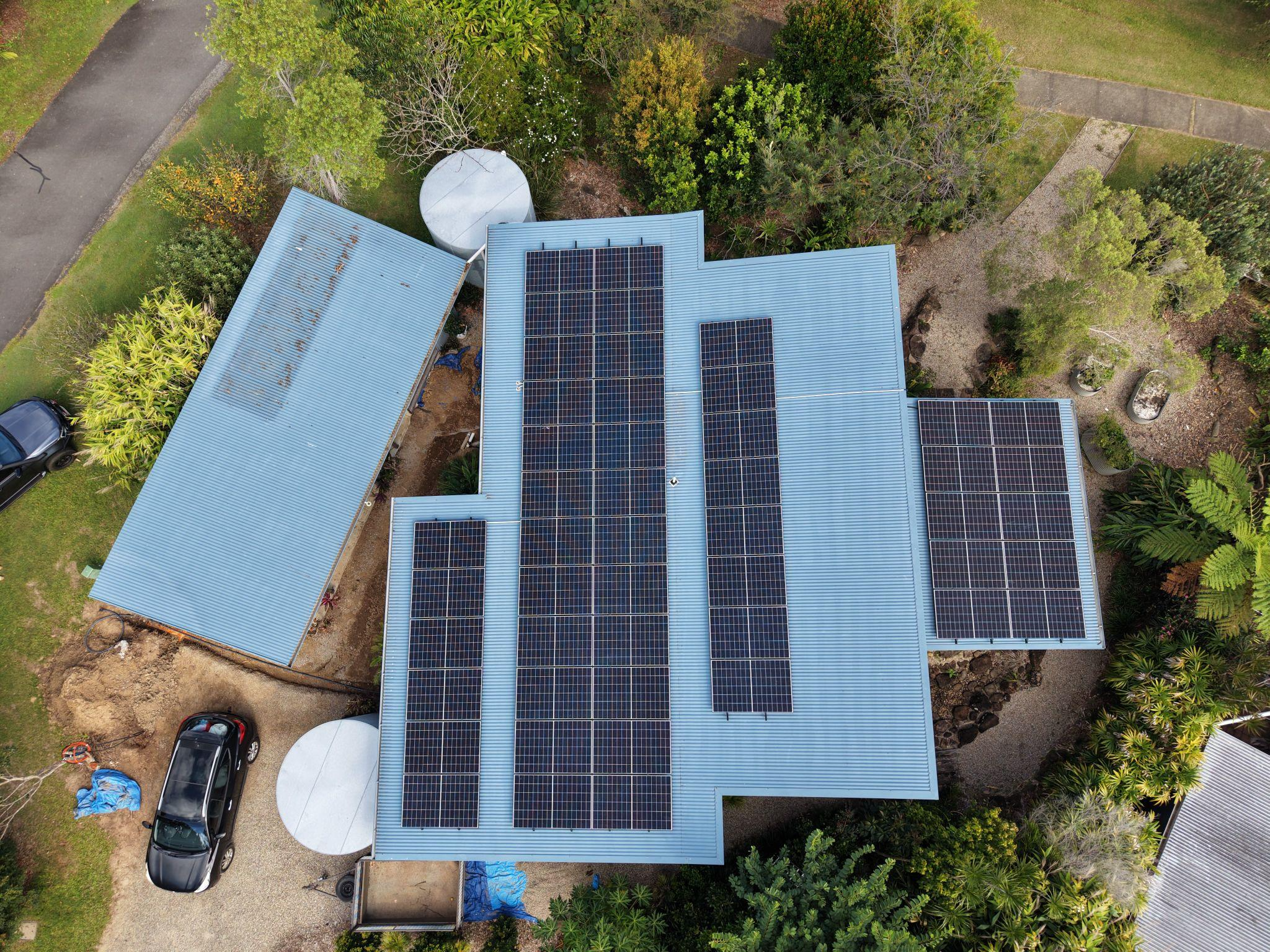 evolved-solar-currumbin-waters-2.jpg.png
