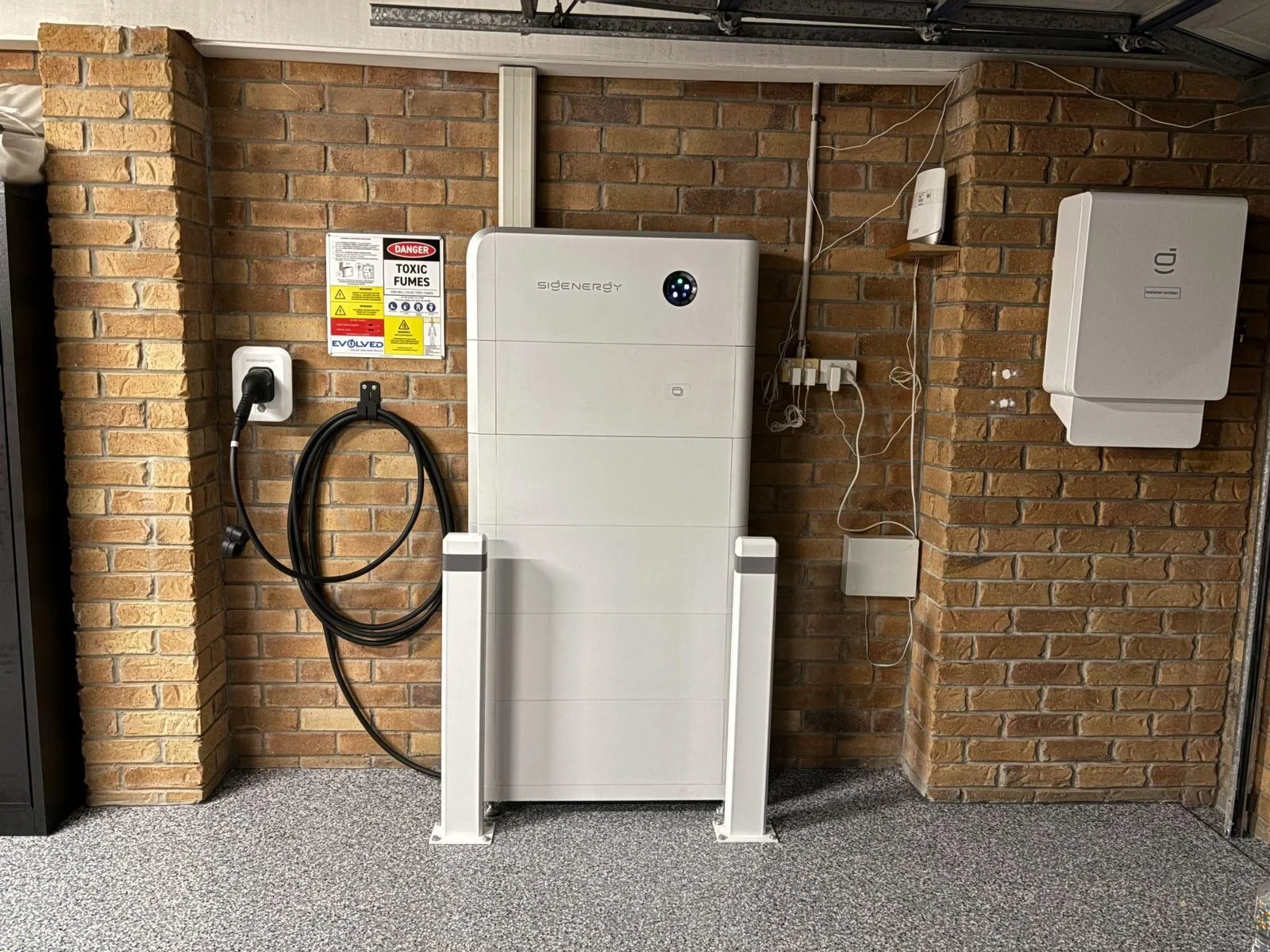 evolved-solar-molendinar-sigenergy-battery-ev-charger-complete.jpg