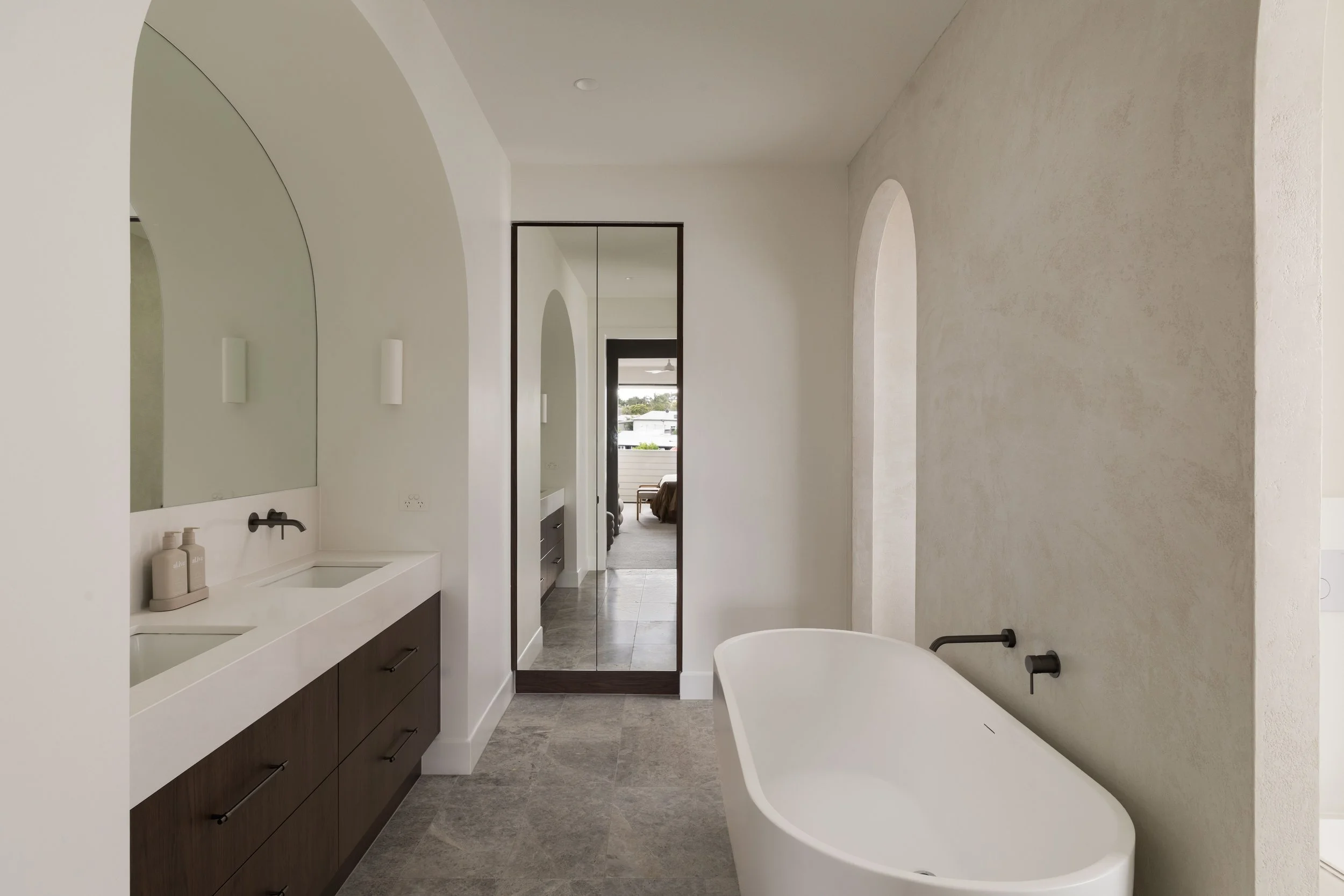 10-20 59 Ward Street Indooroopilly 18.jpg