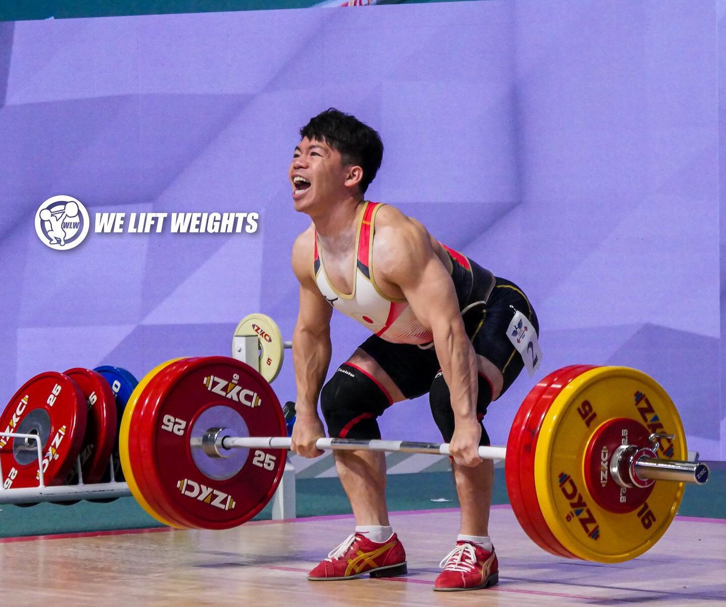 Itokazu looking absolutely jacked during this lift. 
#weightlifting 
@yoichiitokazu