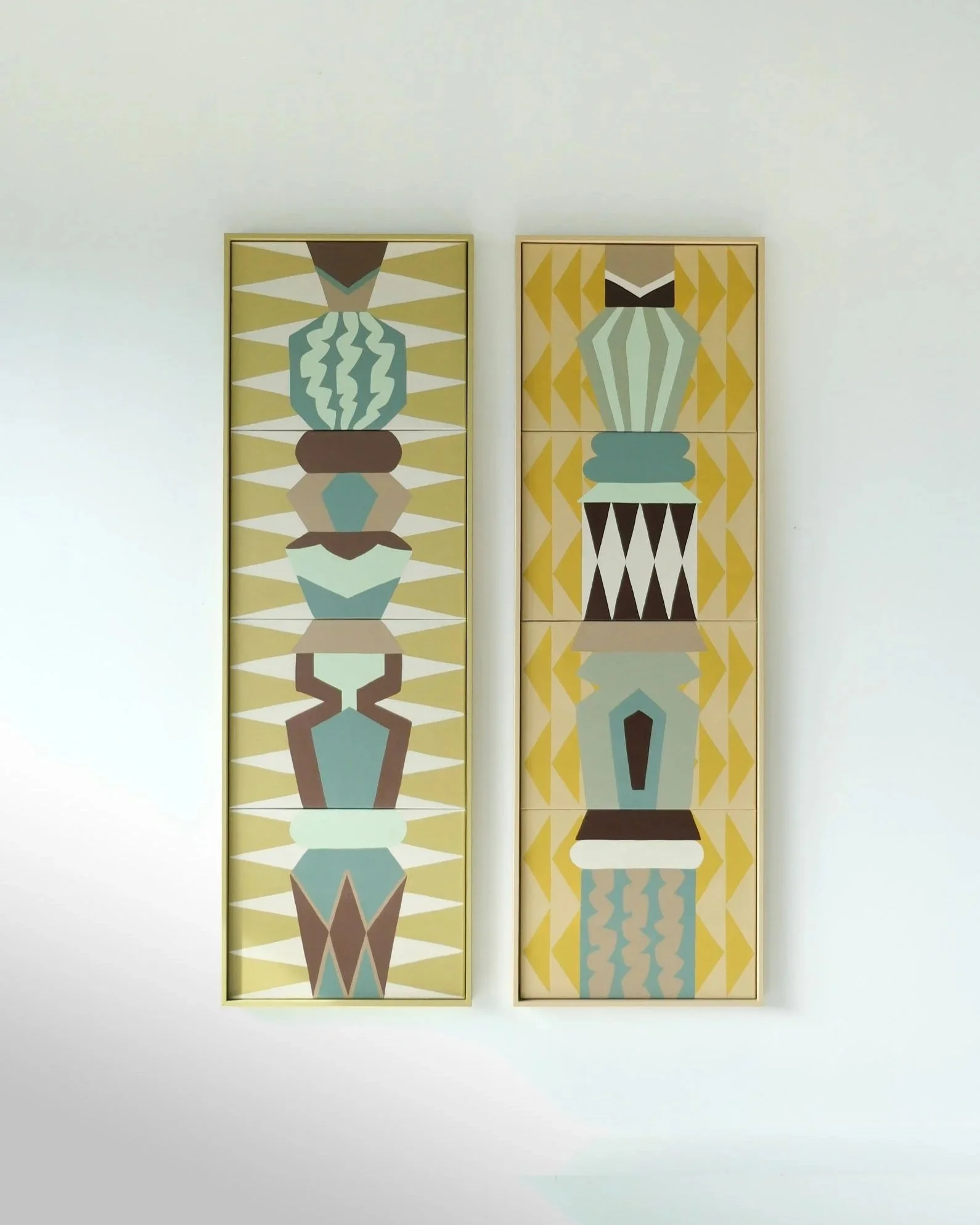 Totems Zelliges Argila Verde Marrom et Ocre Amendoa Marrom — vue de face — tableaux acrylique sur toile — Charlotte Lemaire Thimel