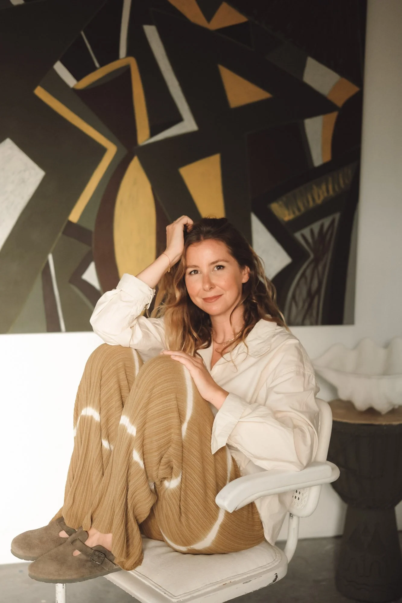 Portrait de Charlotte Lemaire Thimel — artiste peintre française basée à Pornichet