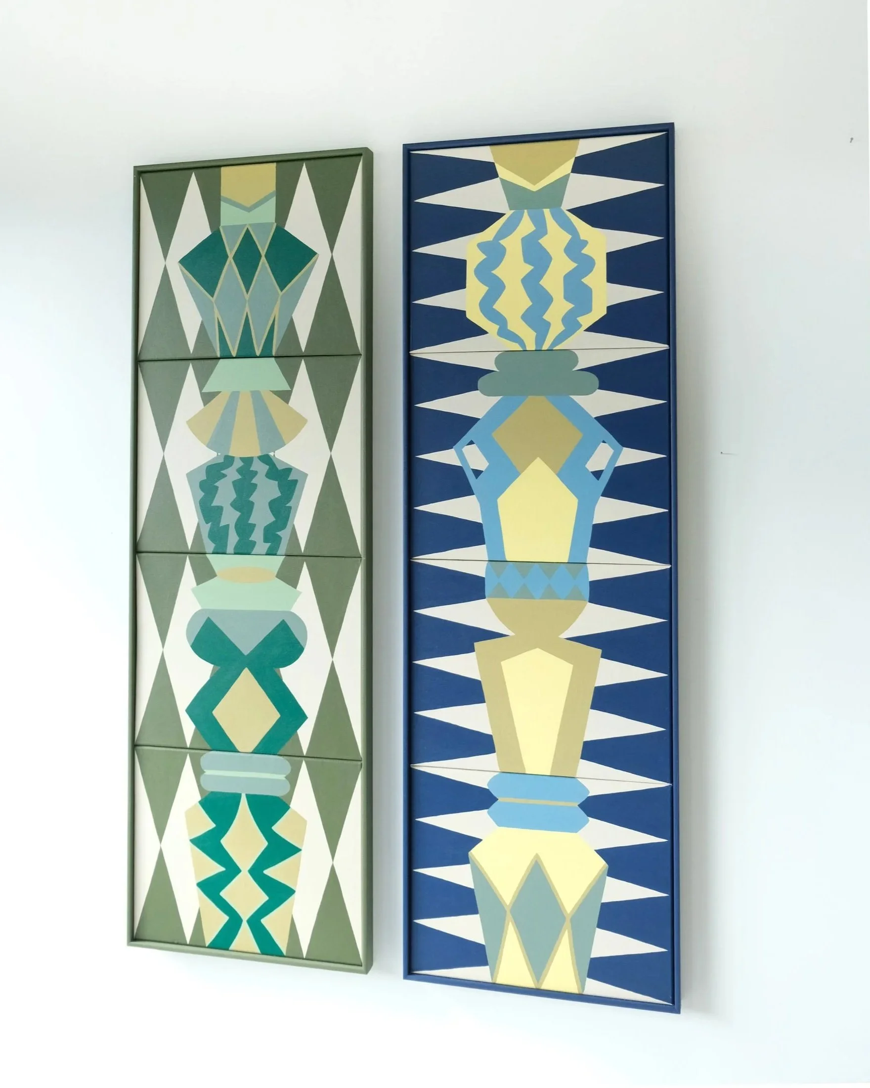 Totems Zelliges Caqui et Azul Escuro — vue de biais droite — tableaux acrylique sur toile — Charlotte Lemaire Thimel