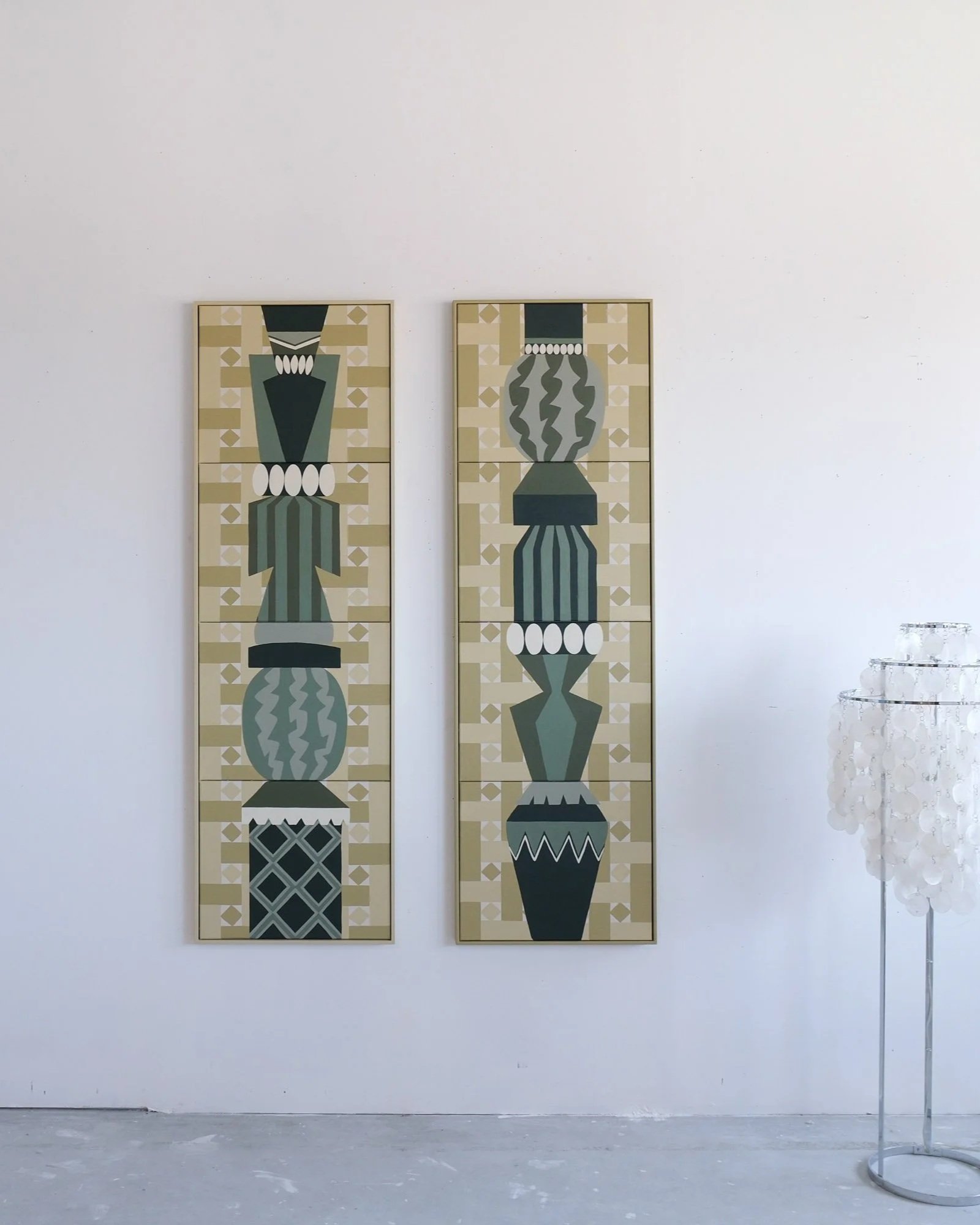 Diptyque Totems Zelliges Verde I et II — vue de face — acrylique sur toile — Charlotte Lemaire Thimel