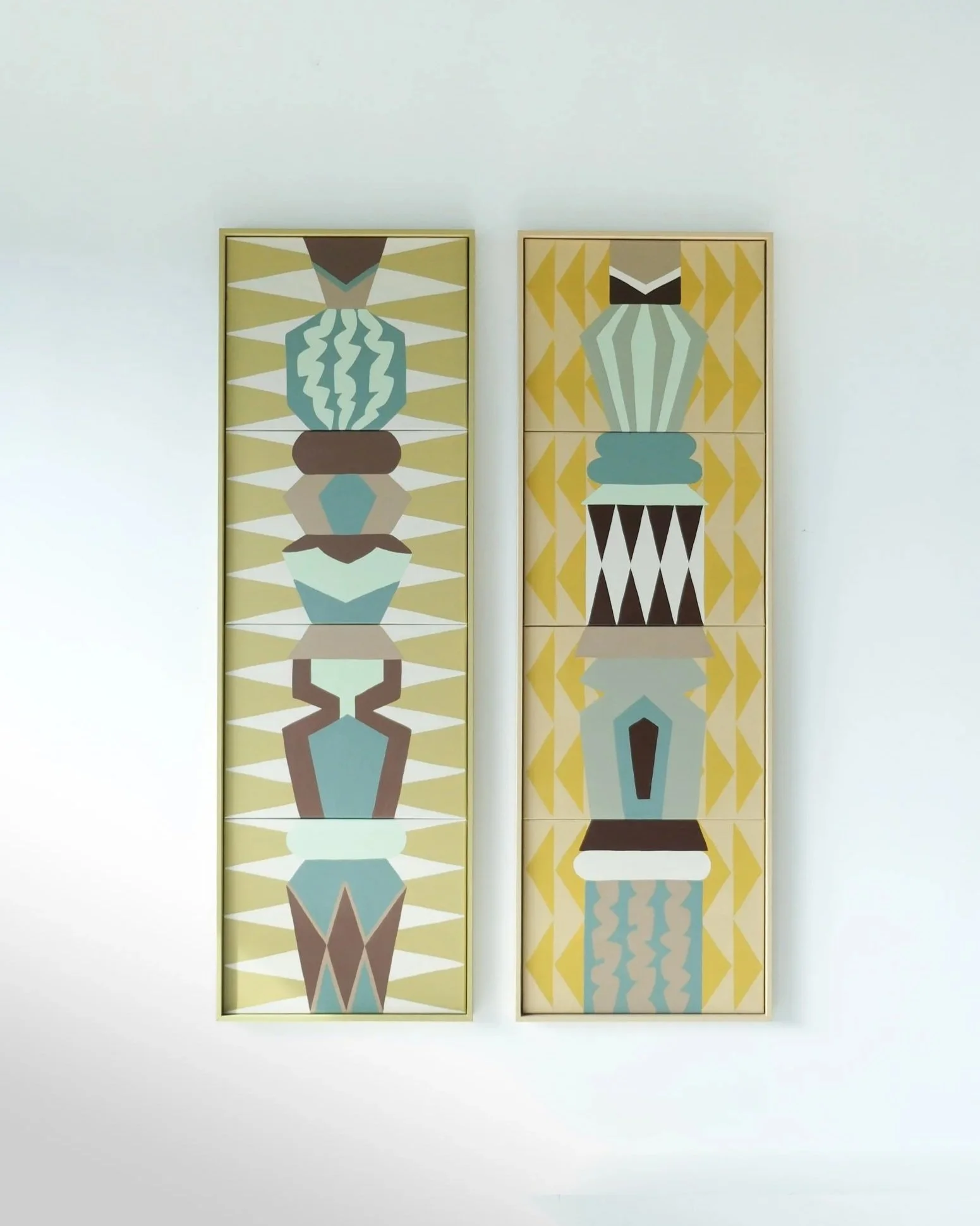 Totems Zelliges Argila Verde Marrom et Ocre Amendoa Marrom — vue de face — tableaux acrylique sur toile — Charlotte Lemaire Thimel