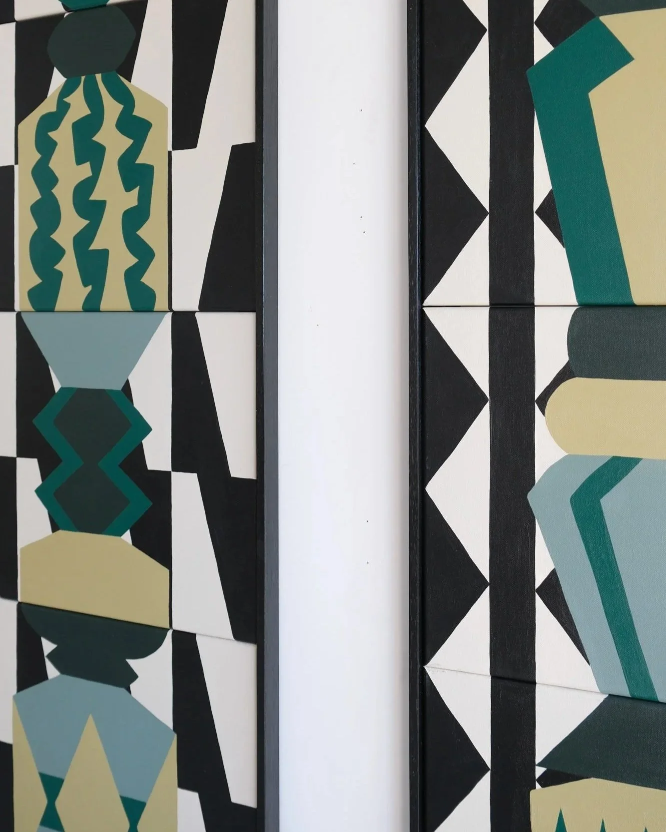 Détail Totems Zelliges Preto — géométrie et textures — peinture acrylique — Charlotte Lemaire Thimel