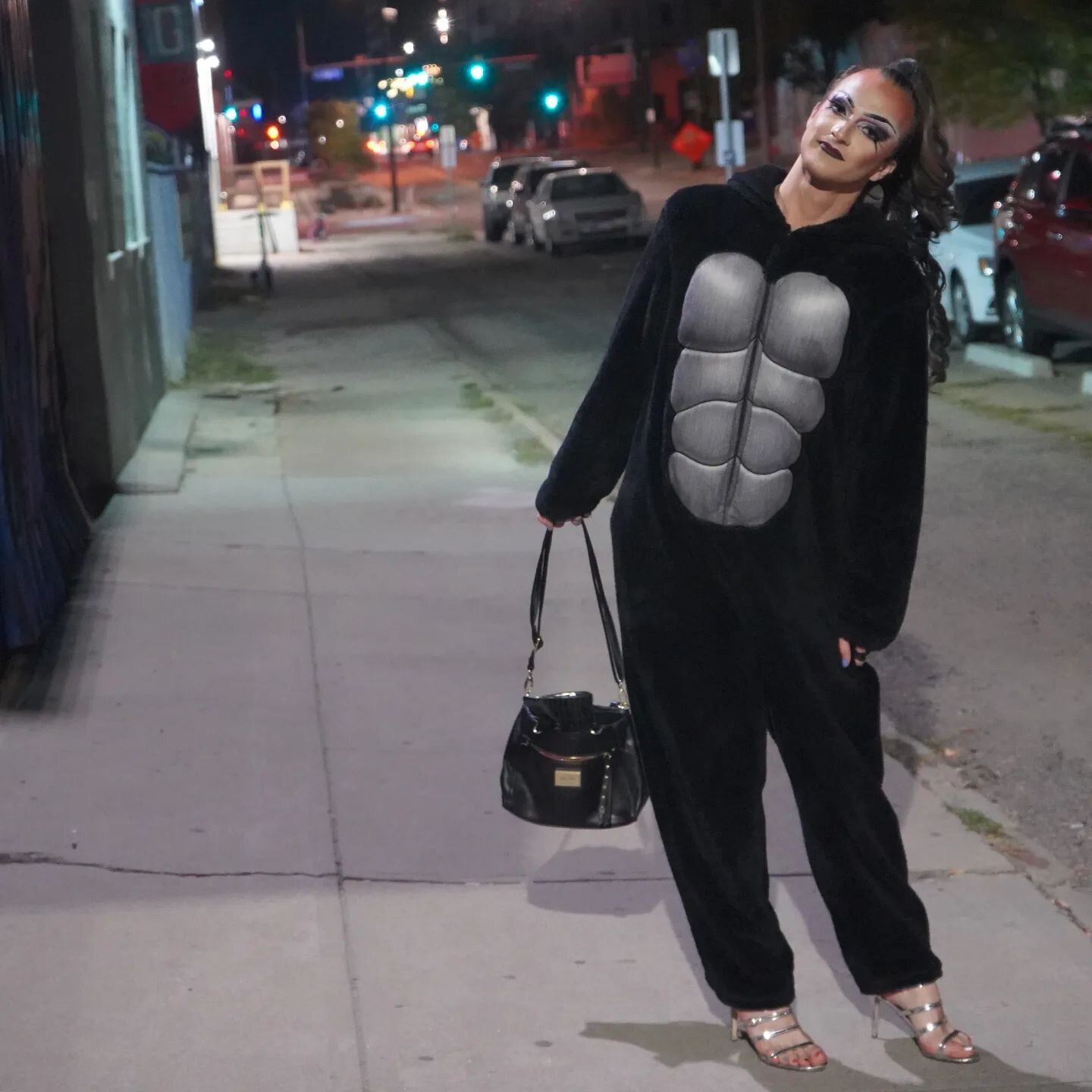 Where are all the bananas and cute gorilla men?
#drag #queen #denver #livingforlove #gorilla #gorillasuit #bookme