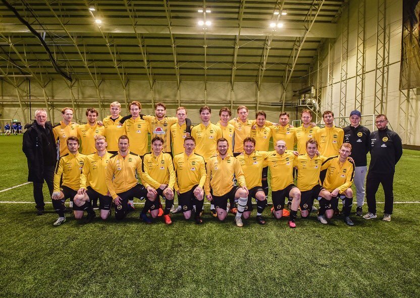 Seniorbassene jobber med formen inn mot tr&oslash;ndersk mesterskap og seriestart. Vellykket treningssamling i fr&oslash;ya storhall med to &oslash;kter, kamp mot et godt Vukulag og en snartur ned i lavvon p&aring; en herlig grillmiddag.

God gjennom