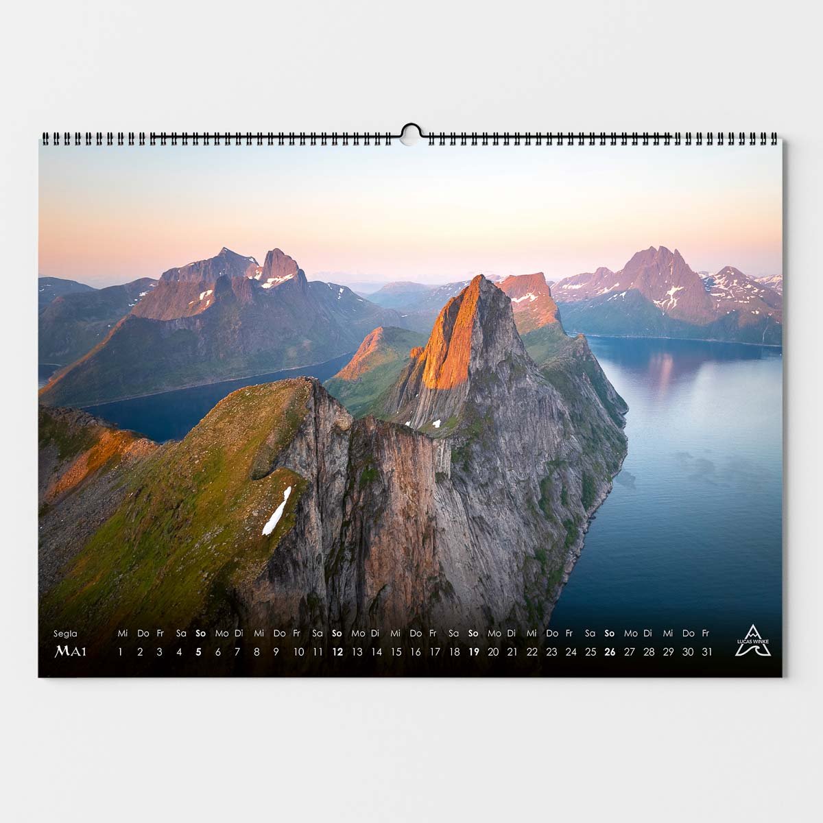 Norwegen Kalender 2024 — Landschaftsfotograf Lucas Winke