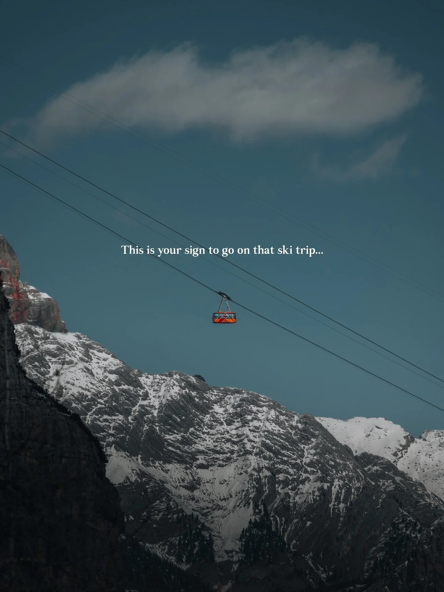 Be honest, winter or summer holidays?
I&rsquo;m probably team winter ❄️😍

#winter #dolomites #ski #lookslikefilm #photography