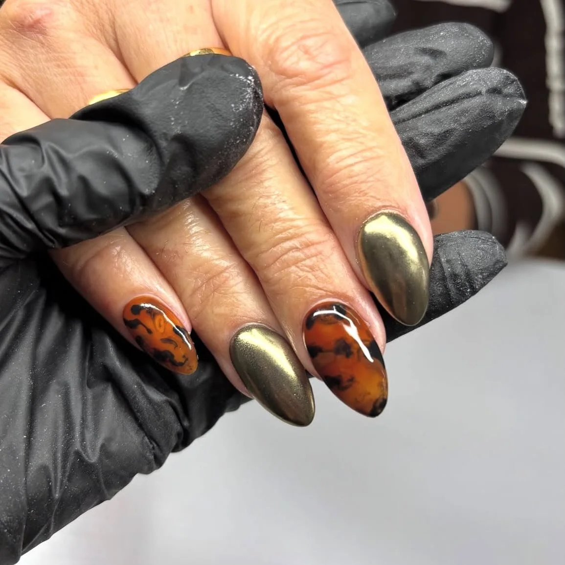 Autumn in full swing!
 
Tortoise shell beauties by the lovely Megan @mmaiison