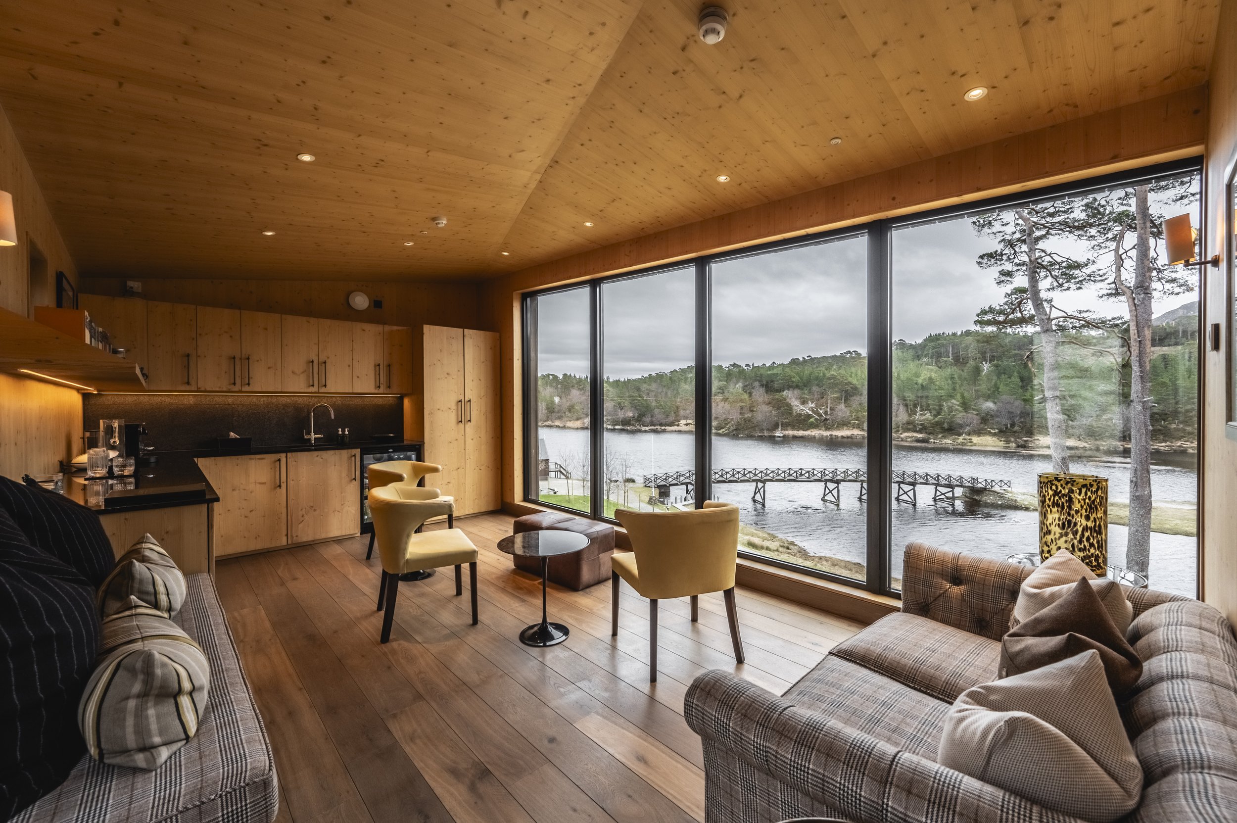 Glen-Affric-Scotland-Highlands-luxury-spa-treatment-room.jpg