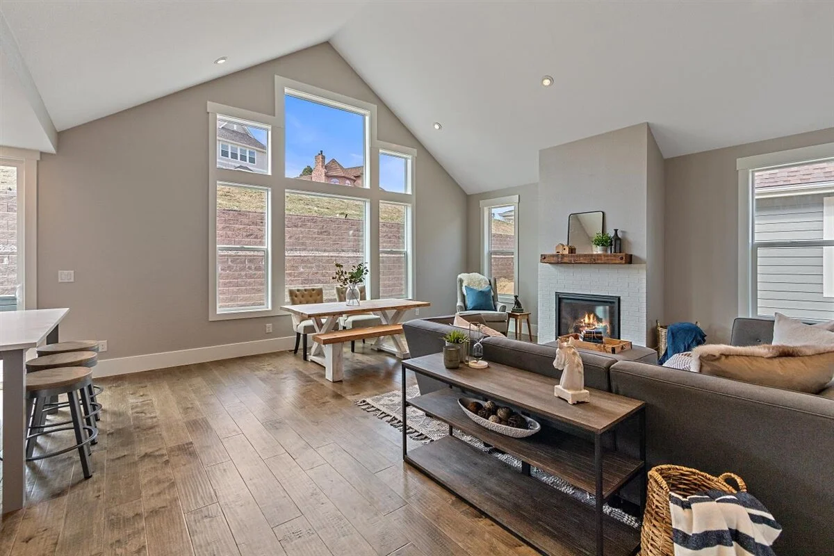 07-Open Floor Plan.jpg