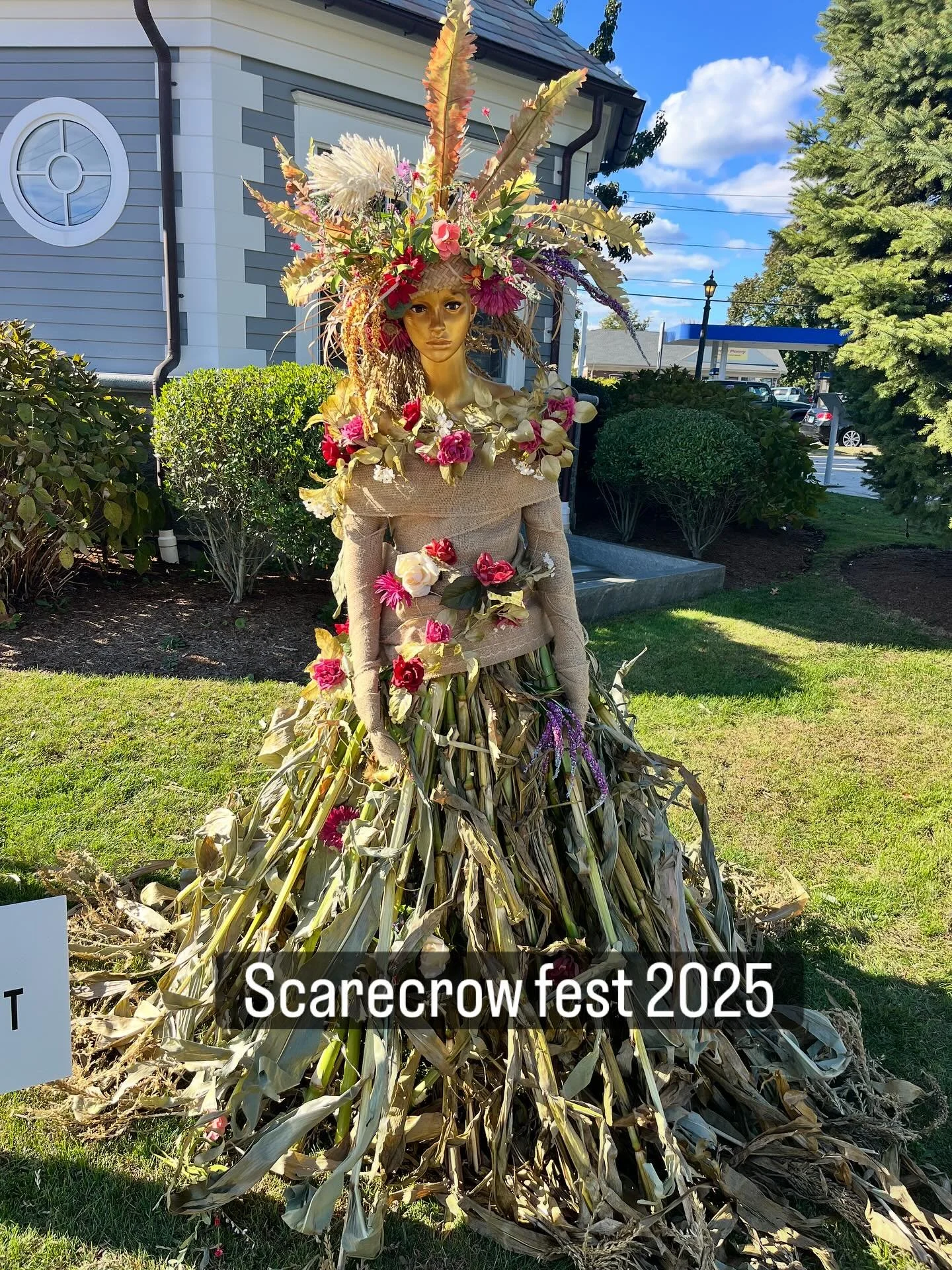 Old Saybrook scarecrow fest 2025! One of my favorite times of year! #scarecrowfest #oldsaybrook #oldsaybrookchamberofcommerce #halloween #autumngoddess #fall #itsfallyall #ct #herwoodcraft