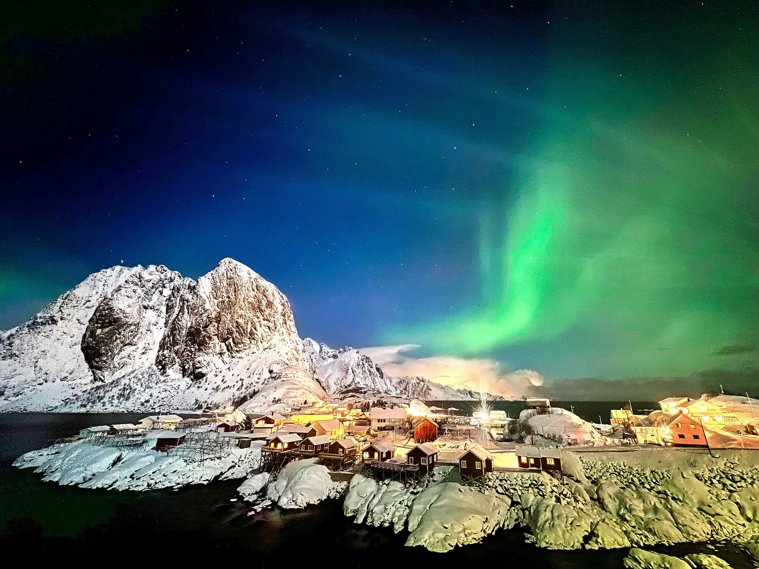 NorveĢge-Aurore-polaire-Lofoten.jpeg
