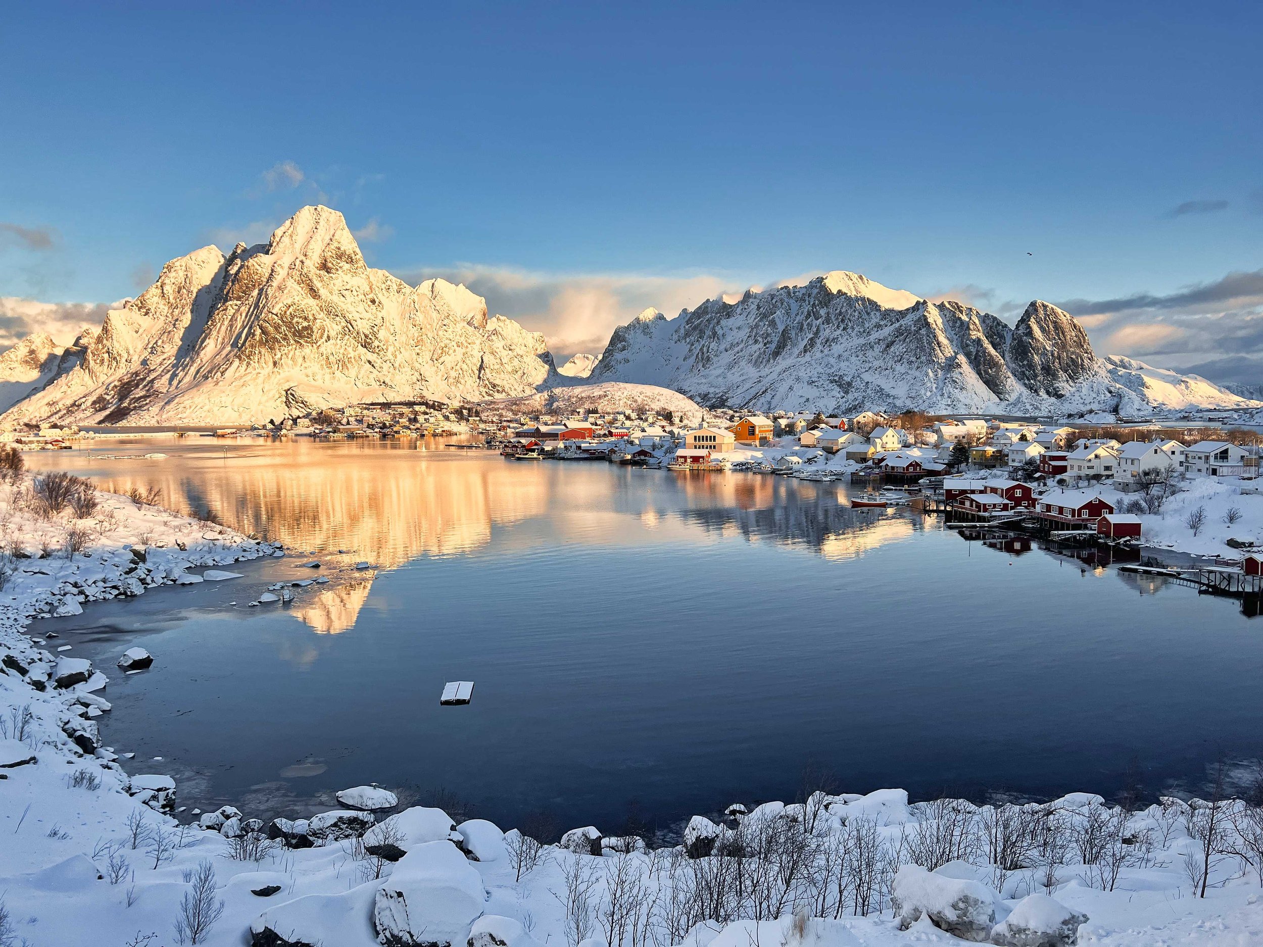 NorveĢge-Lofoten-Reine.jpeg