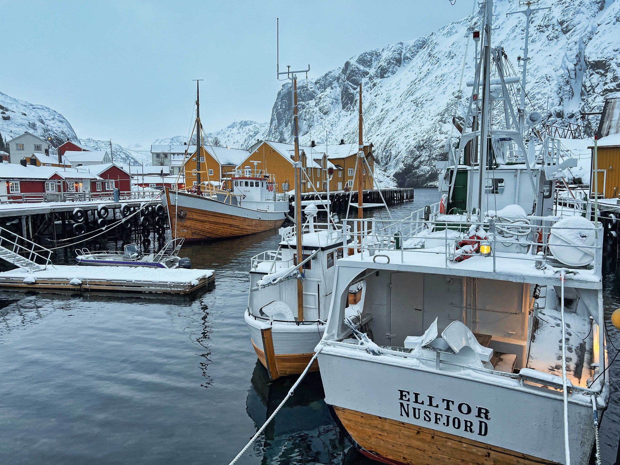 NorveĢge-nusfjord-village.jpeg