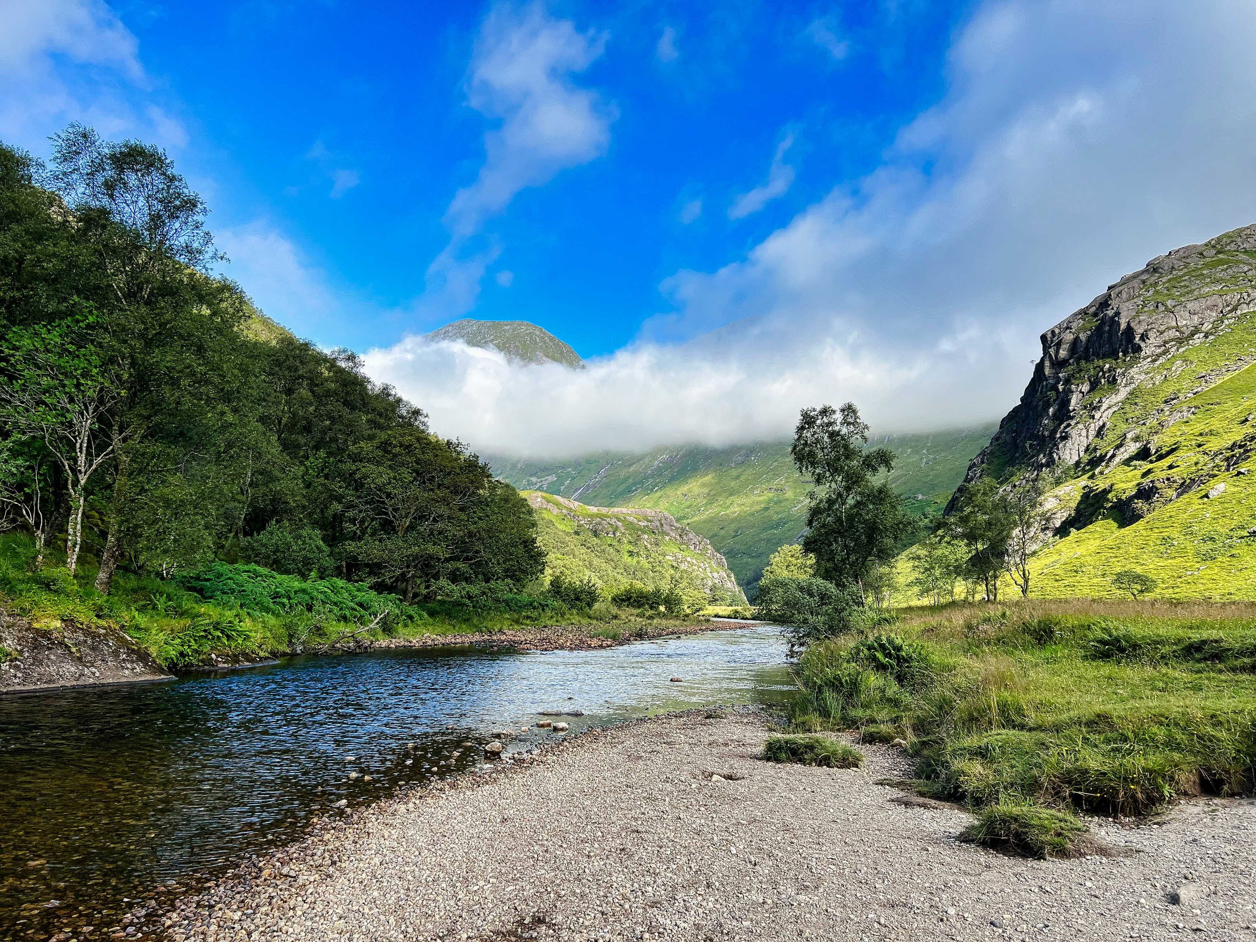 Ecosse-Road-trip-hike.jpeg