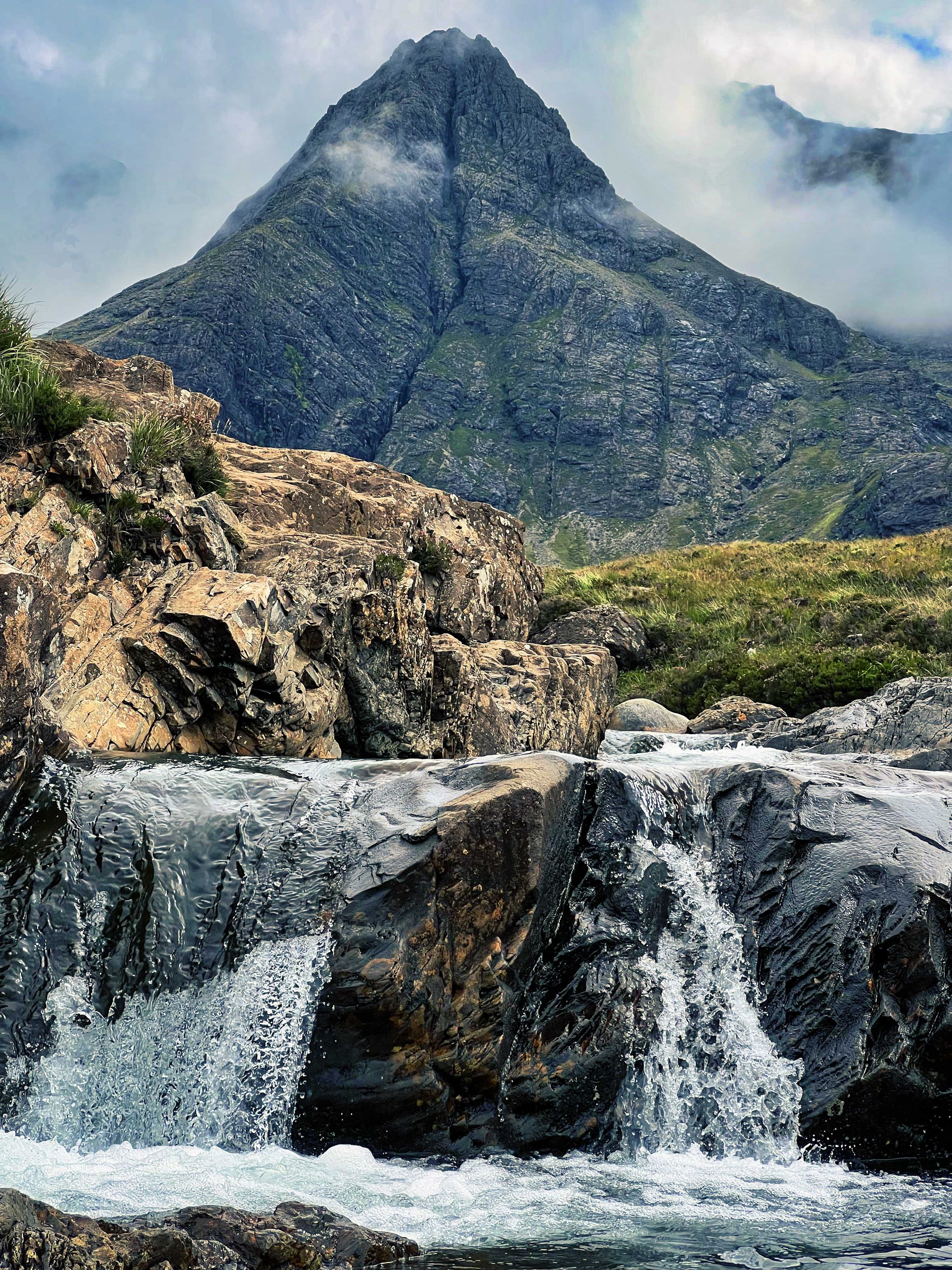 Ecosse-Road-trip-scotland-fairy-pool.jpeg
