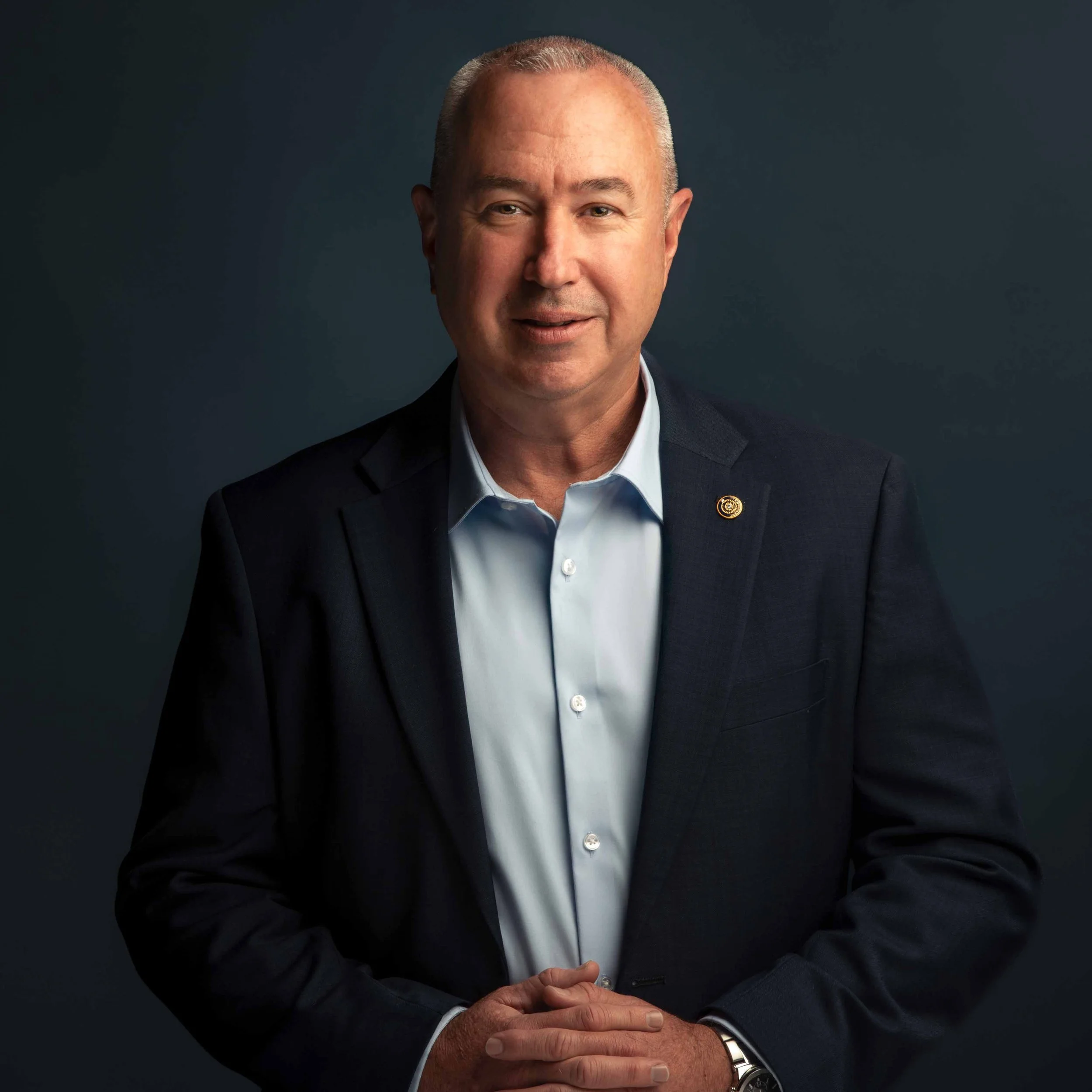 C-Suite Headshots Designed for Authority and Approachability
Whether you're updating your LinkedIn, pitching investors, or leading a keynote—your image should reflect your position. Let’s create headshots that feel authentic, polished, and unmistakab