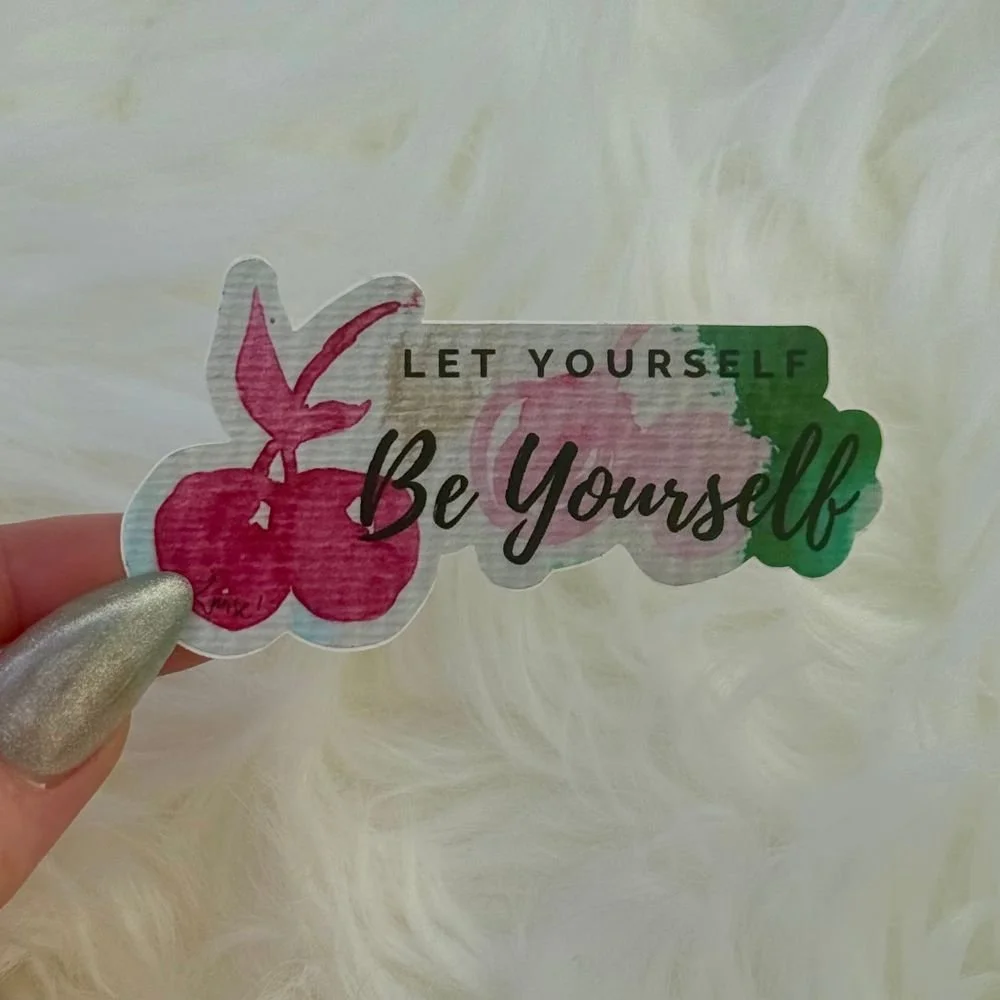 **ST-Let | Wholesale: $2 ; MSRP: $4 | Case Size: 6