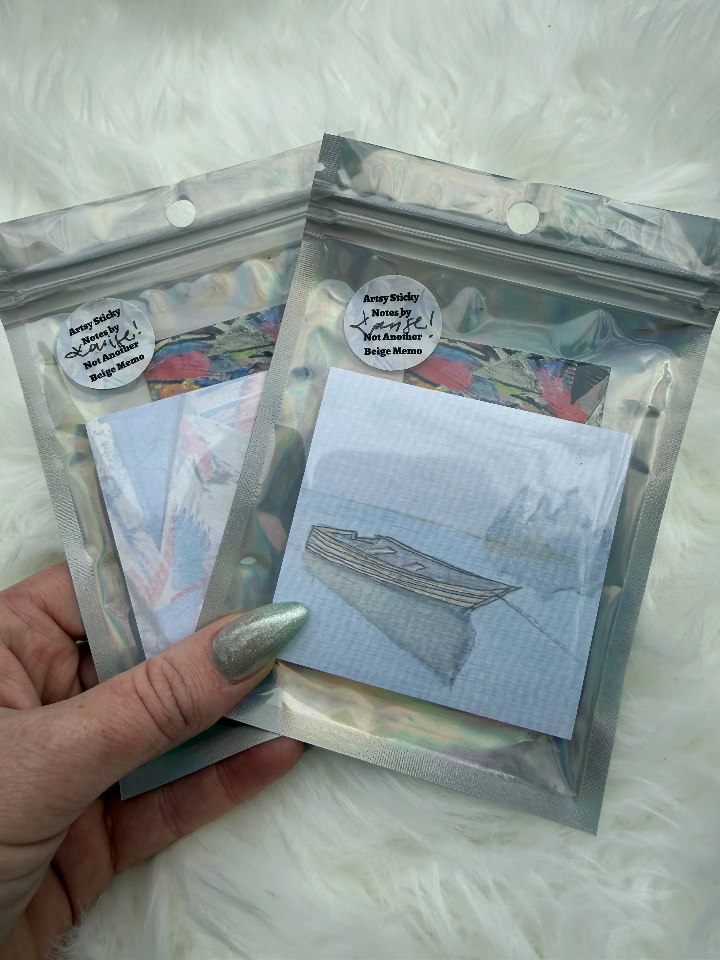 SN-Boat | Wholesale: $2.50 ; MSRP: $5 | Case Size: 5