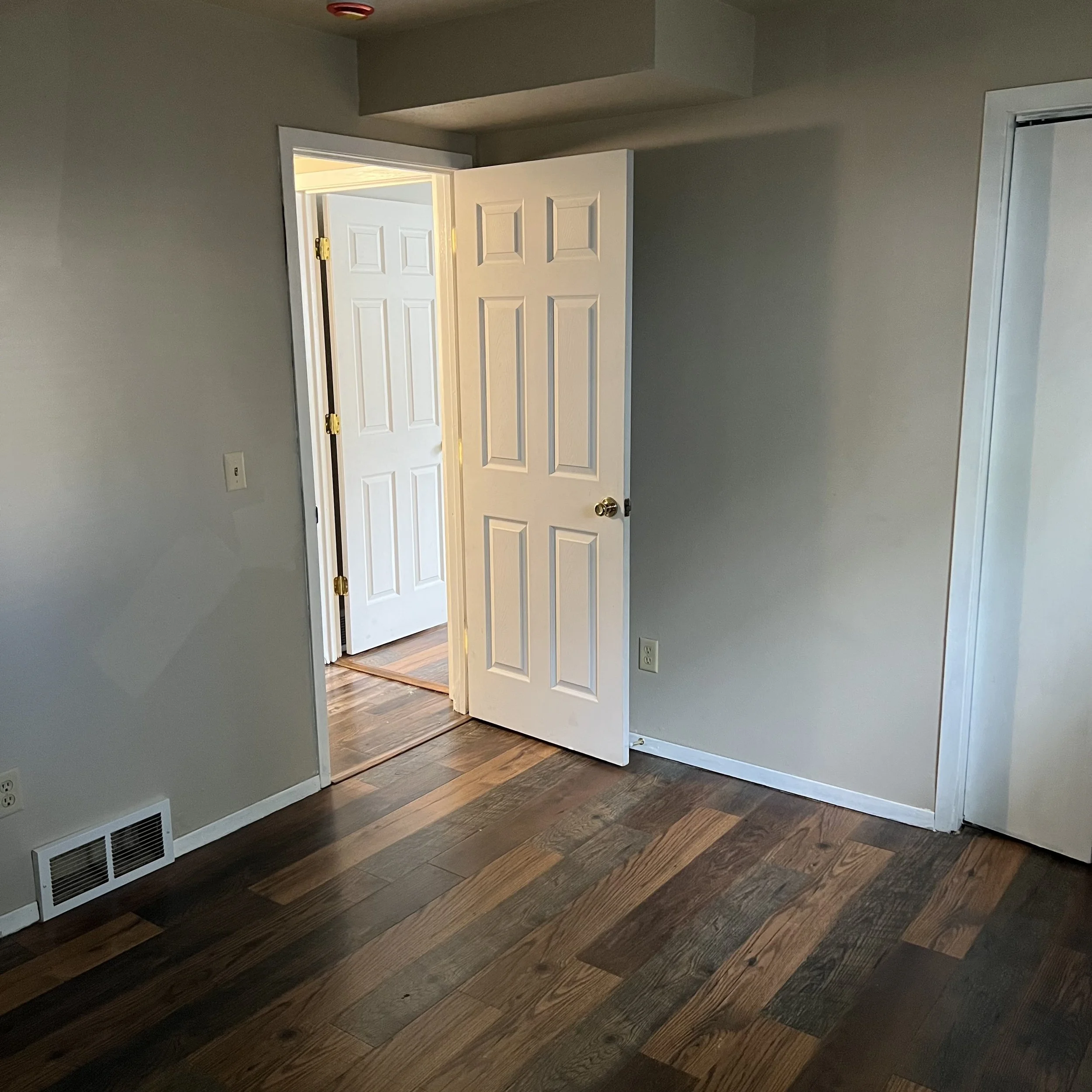 Bedroom 3-2.jpg