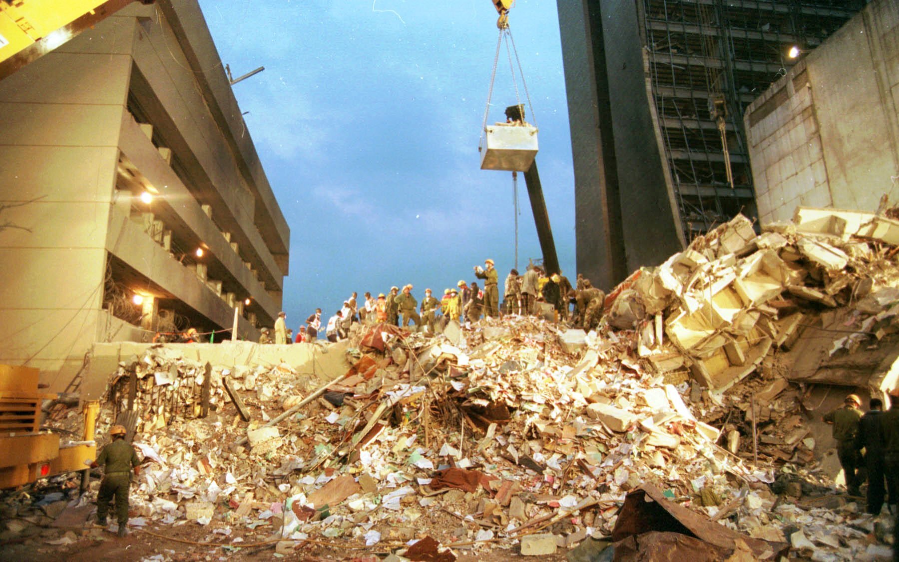 AP_9808110697_Destruction.jpg