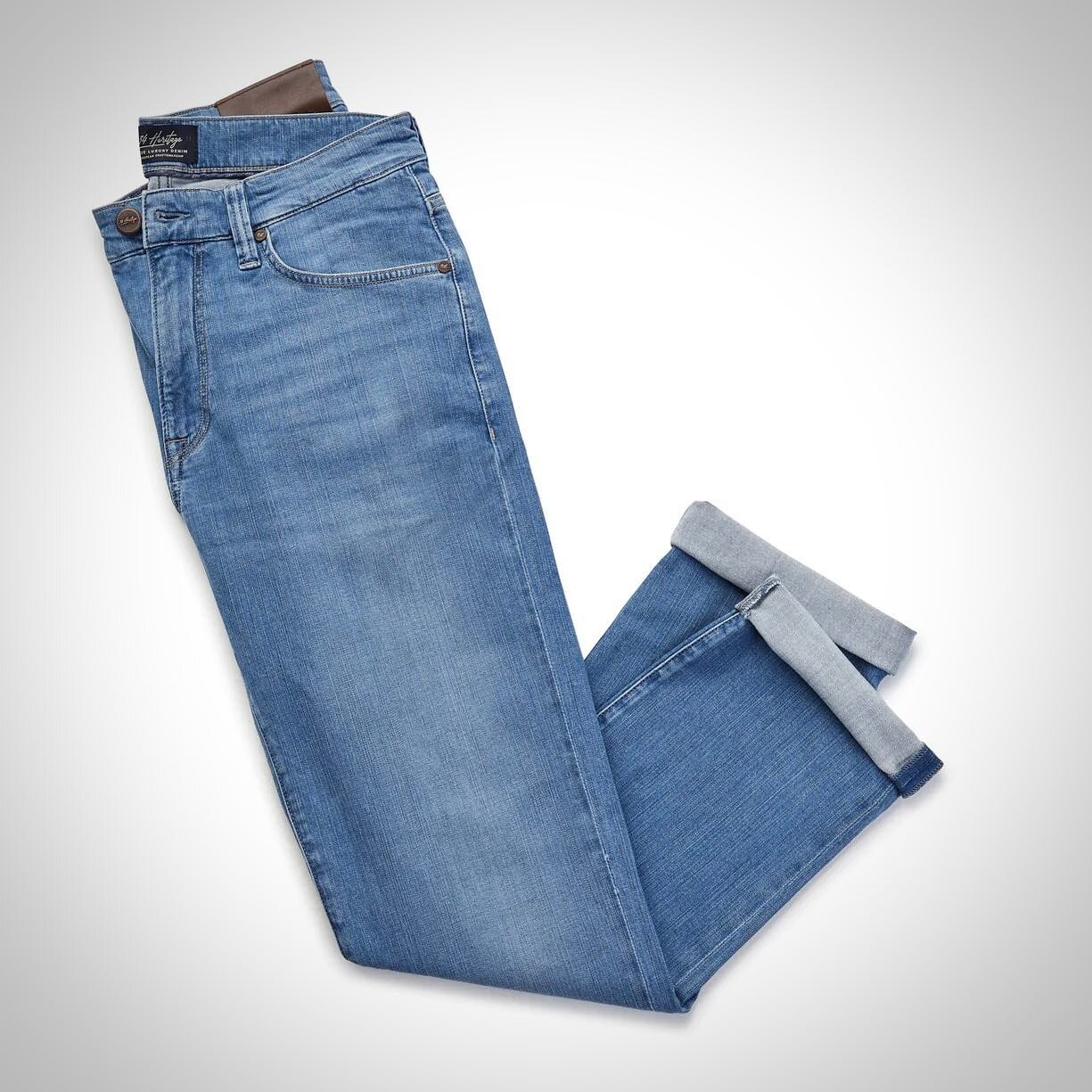 Courage in Light soft denim by @34heritage 

The quality craftsmanship and timeless style of original selvedge denim gets a comfort upgrade. 

These modern jeans have a versatile light wash and detailing of a true classic, but they&rsquo;re made from