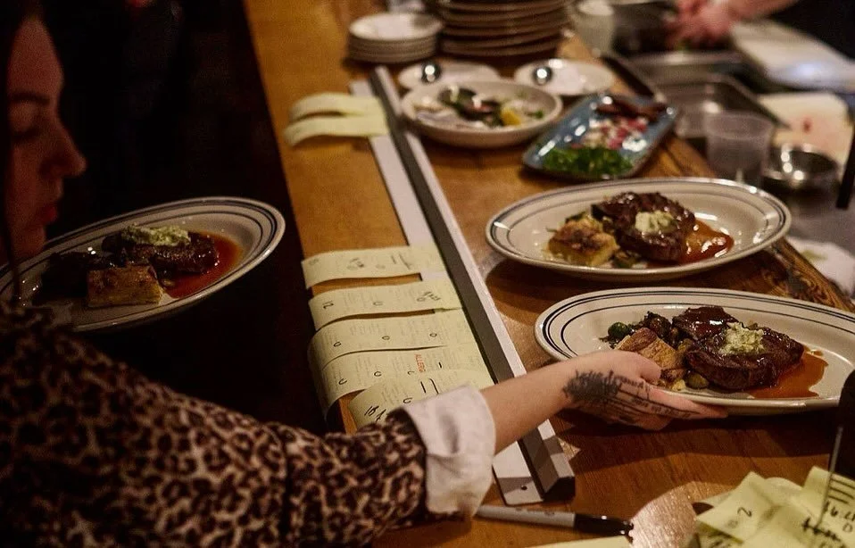 Nothing beats that Saturday night rush! β‘οΈ
#saturday #rush #expo 
πΈ @garyventuraphoto