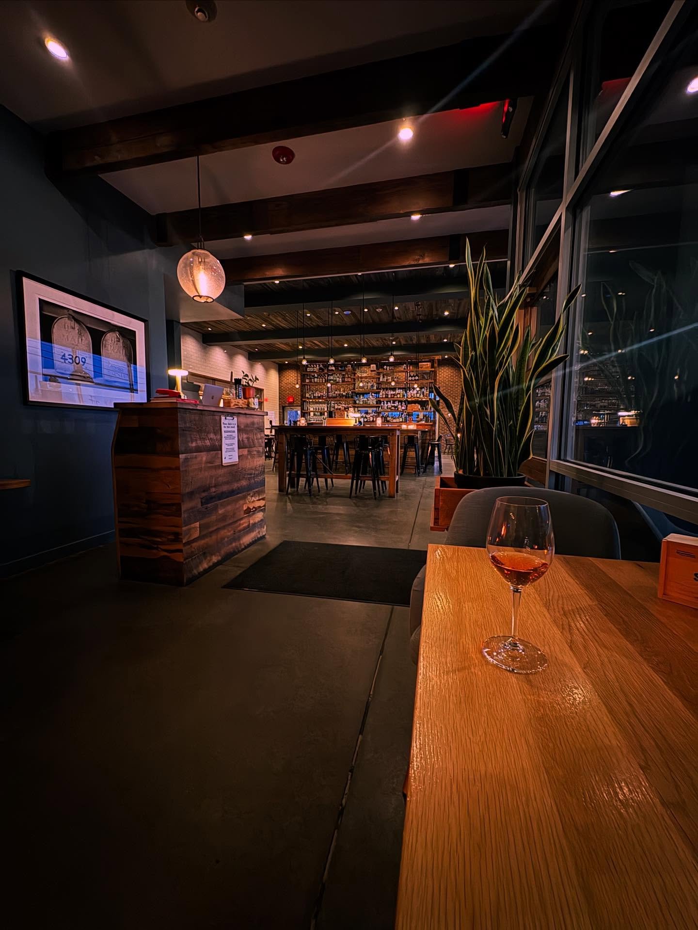 Tuesdays with @philplummer #nouveau 🍷