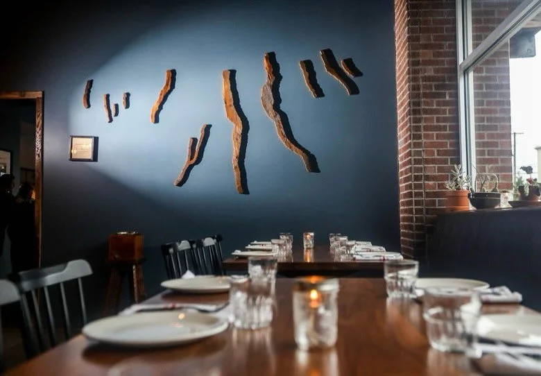 The table is set&hellip; we&rsquo;ll see you for dinner. 🍽️

#fingerlakes #genevany #dinner #weekend