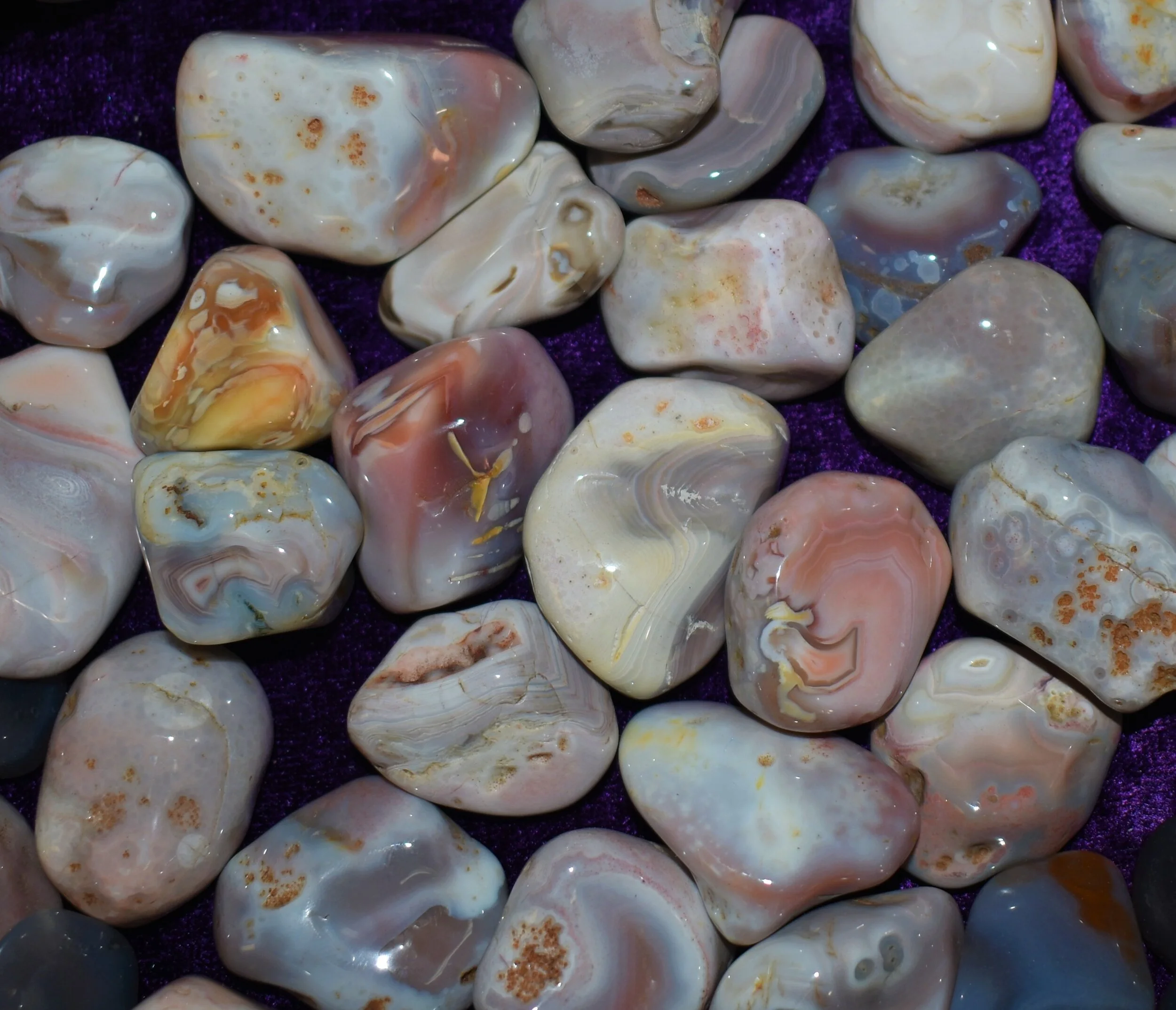Botswana_Agate_pink_t.JPG
