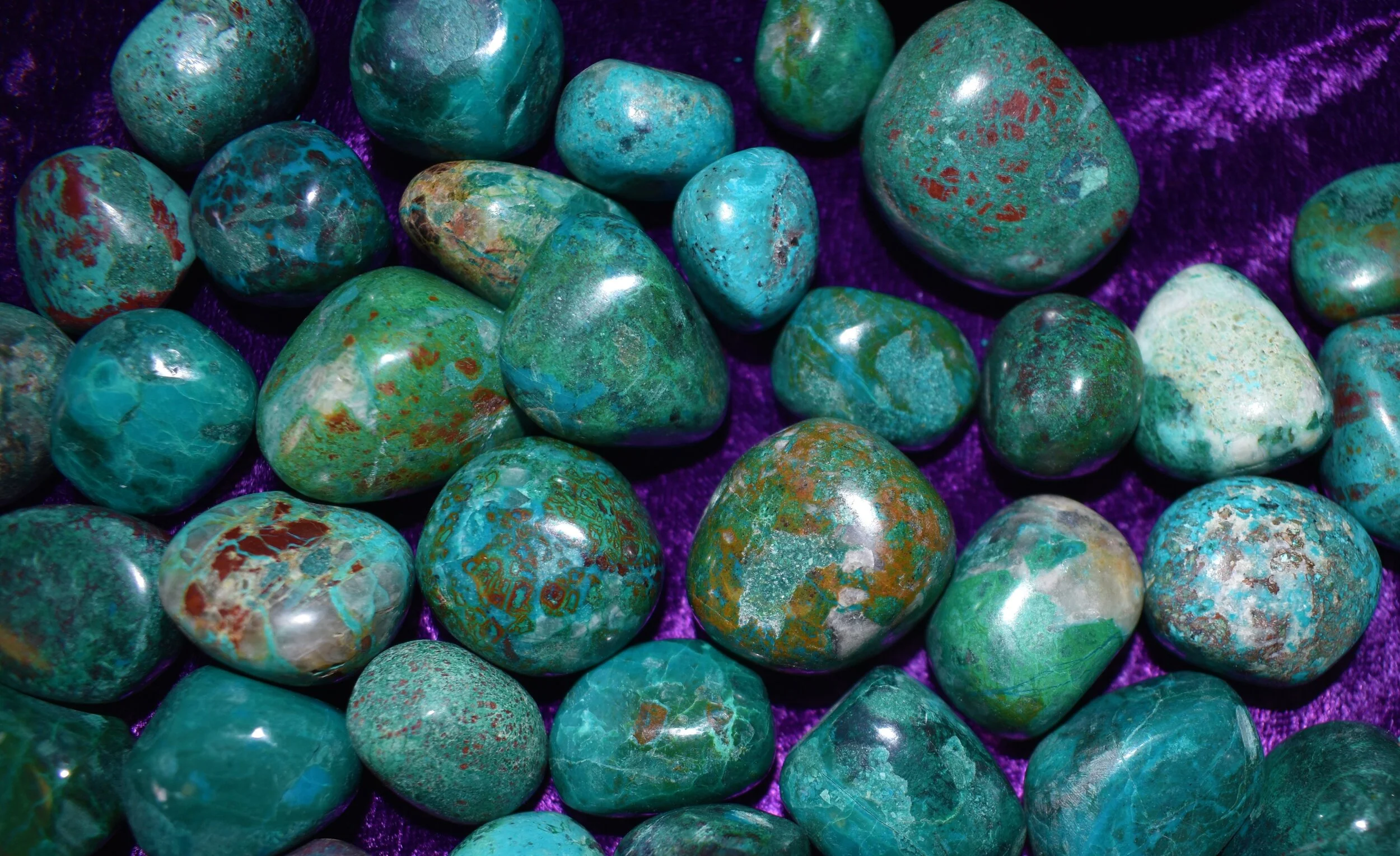 Chrysocolla_t.JPG