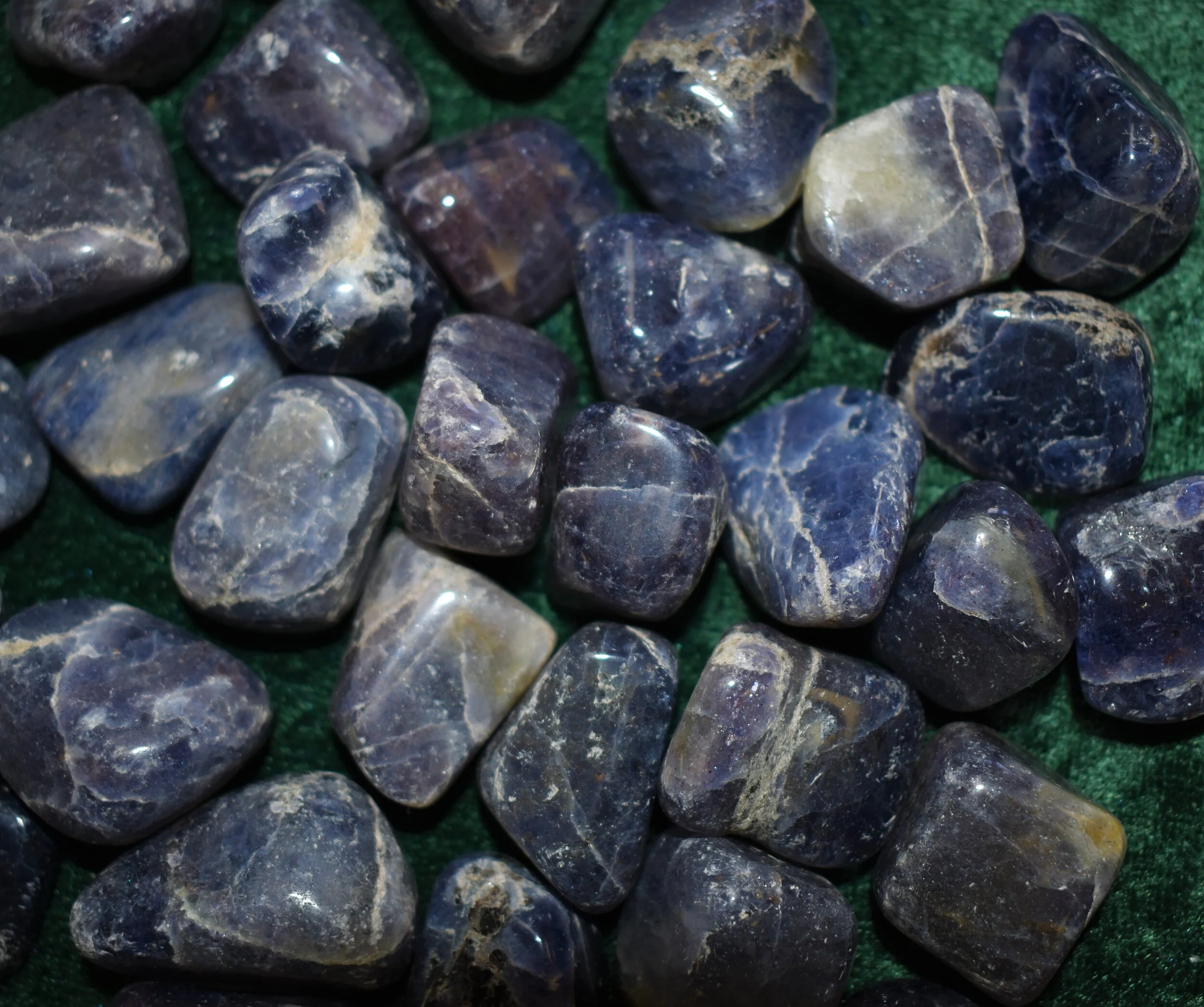 Iolite_t.JPG