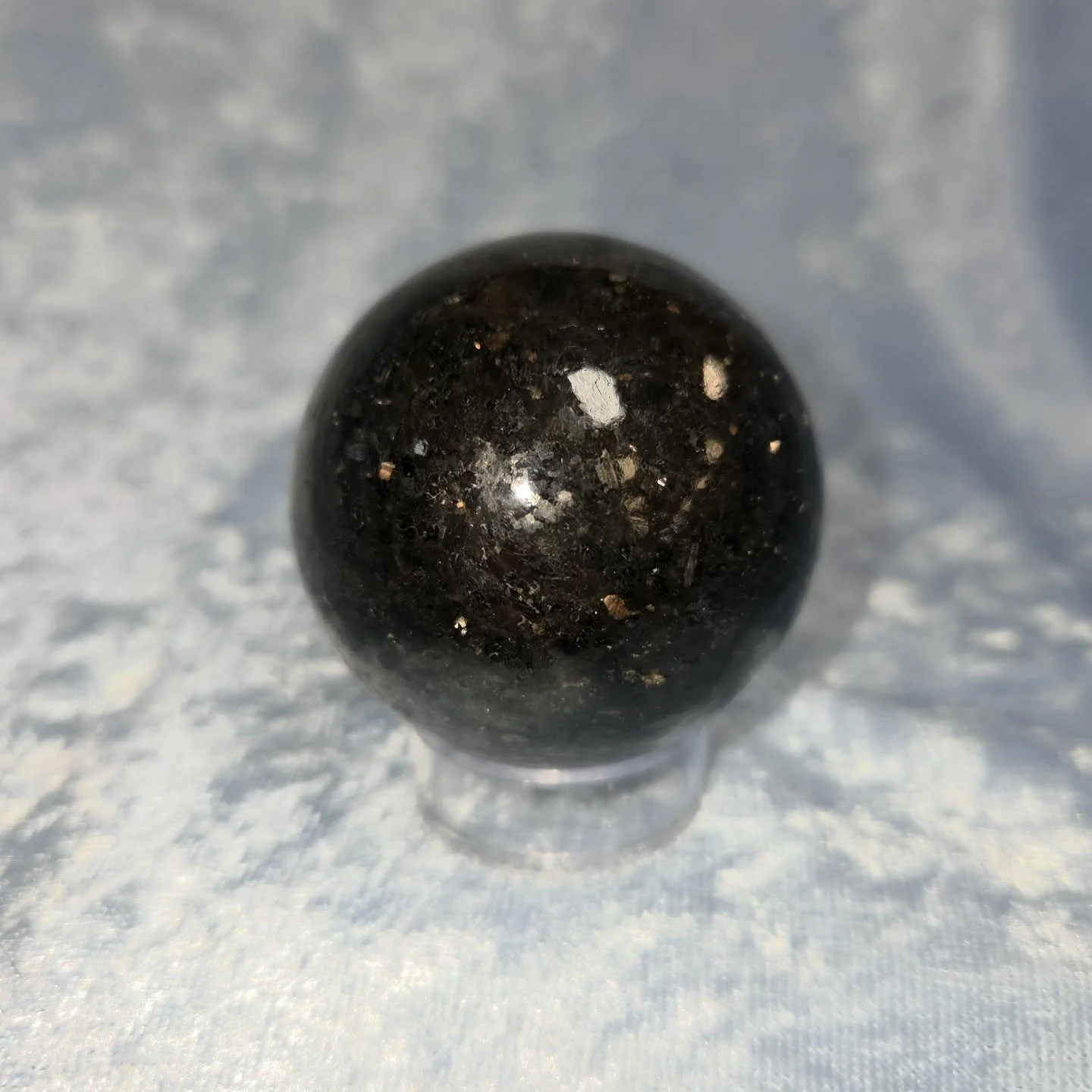 🔮𝐍𝐔𝐔𝐌𝐈𝐓𝐄 𝐒𝐏𝐇𝐄𝐑𝐄🔮--$5️⃣0️⃣

𝗡𝘂𝘂𝗺𝗶𝘁𝗲, known as the Sorcerer's Stone, allows one to discover their inborn magic and to use it to manifest more positive energy into their space. ✨ It can be a great ally when one is ready to take the