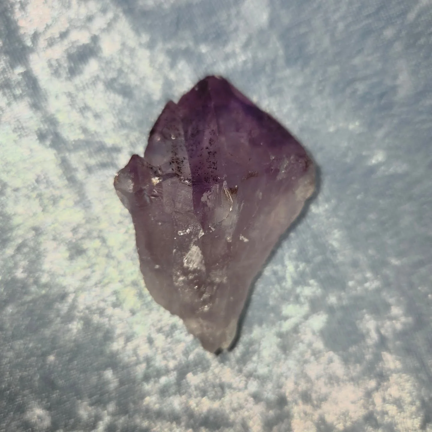 ✨️💜𝐀𝐌𝐄𝐓𝐇𝐘𝐒𝐓💜✨️--$1️⃣5️⃣

𝗔𝗺𝗲𝘁𝗵𝘆𝘀𝘁 promotes moderation where one might go to extremes as well as helping to calm anger and relieve frustration. 💜 As a powerful third eye and crown chakra stone, amethyst aids in meditation and connec