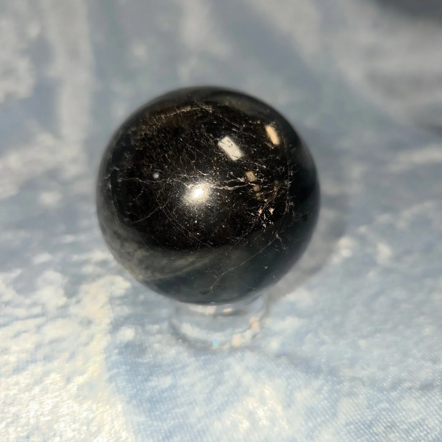 🖤𝐁𝐋𝐀𝐂𝐊 𝐓𝐎𝐔𝐑𝐌𝐀𝐋𝐈𝐍𝐄 𝐒𝐏𝐇𝐄𝐑𝐄🖤--$3️⃣0️⃣

𝗕𝗹𝗮𝗰𝗸 𝗧𝗼𝘂𝗿𝗺𝗮𝗹𝗶𝗻𝗲 can be very effective in protecting one from bad vibes from others as well as yourself.✌ A great stone for centering and grounding your energy, it can be very 