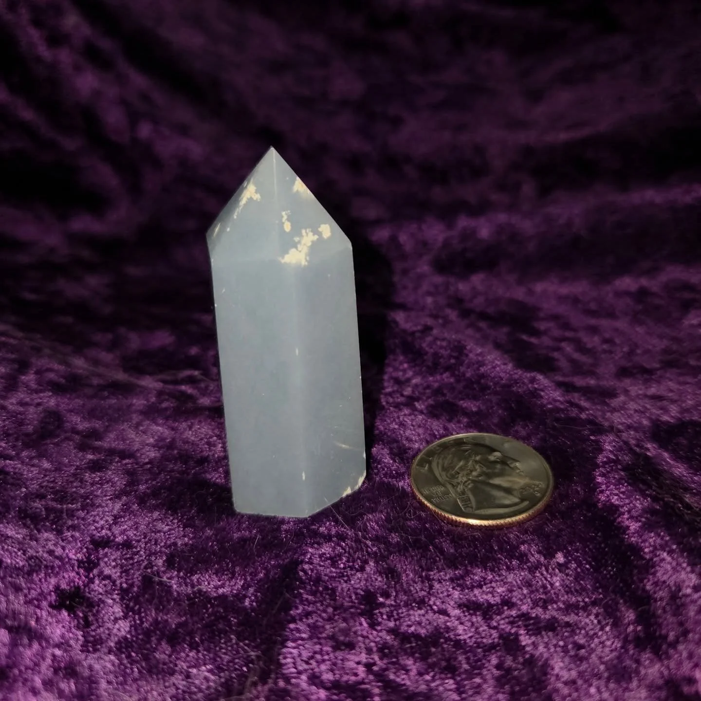 😇𝐀𝐍𝐆𝐄𝐋𝐈𝐓𝐄 𝐓𝐎𝐖𝐄𝐑😇--$2️⃣0️⃣

𝗔𝗻𝗴𝗲𝗹𝗶𝘁𝗲 is a stone very beneficial to Healers and Energy workers, lending compassion and connecting one to their Angels. 😇 It can assist one in transitions and also helps to transmute chaos into ord