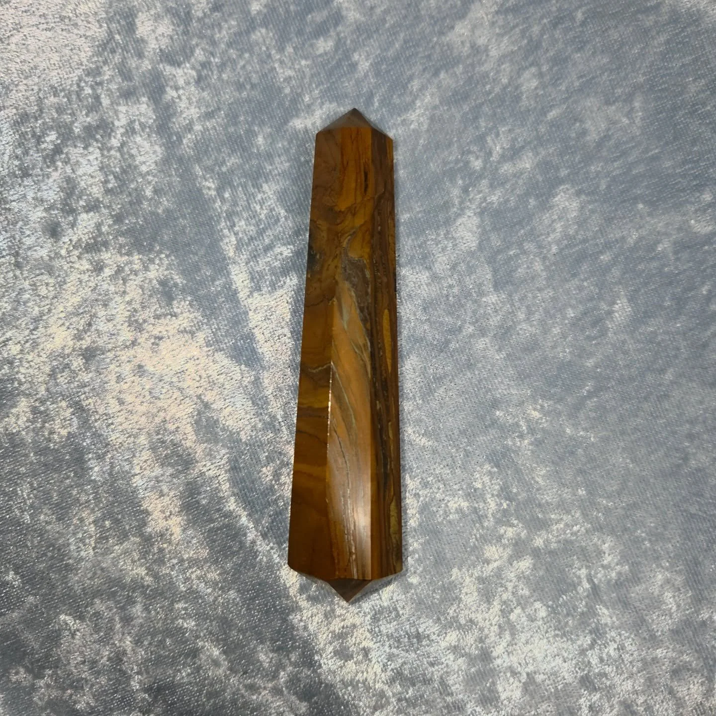 🐅𝐓𝐈𝐆𝐄𝐑'𝐒 𝐄𝐘𝐄 𝐕𝐎𝐆𝐄𝐋 𝐖𝐀𝐍𝐃🐅--$3️⃣0️⃣

𝗧𝗶𝗴𝗲𝗿'𝘀 𝗘𝘆𝗲 helps to balance those who go to extremes emotionally. ⚖ It can also bring understanding between people with differing opinions, bringing harmony to friendships and families.