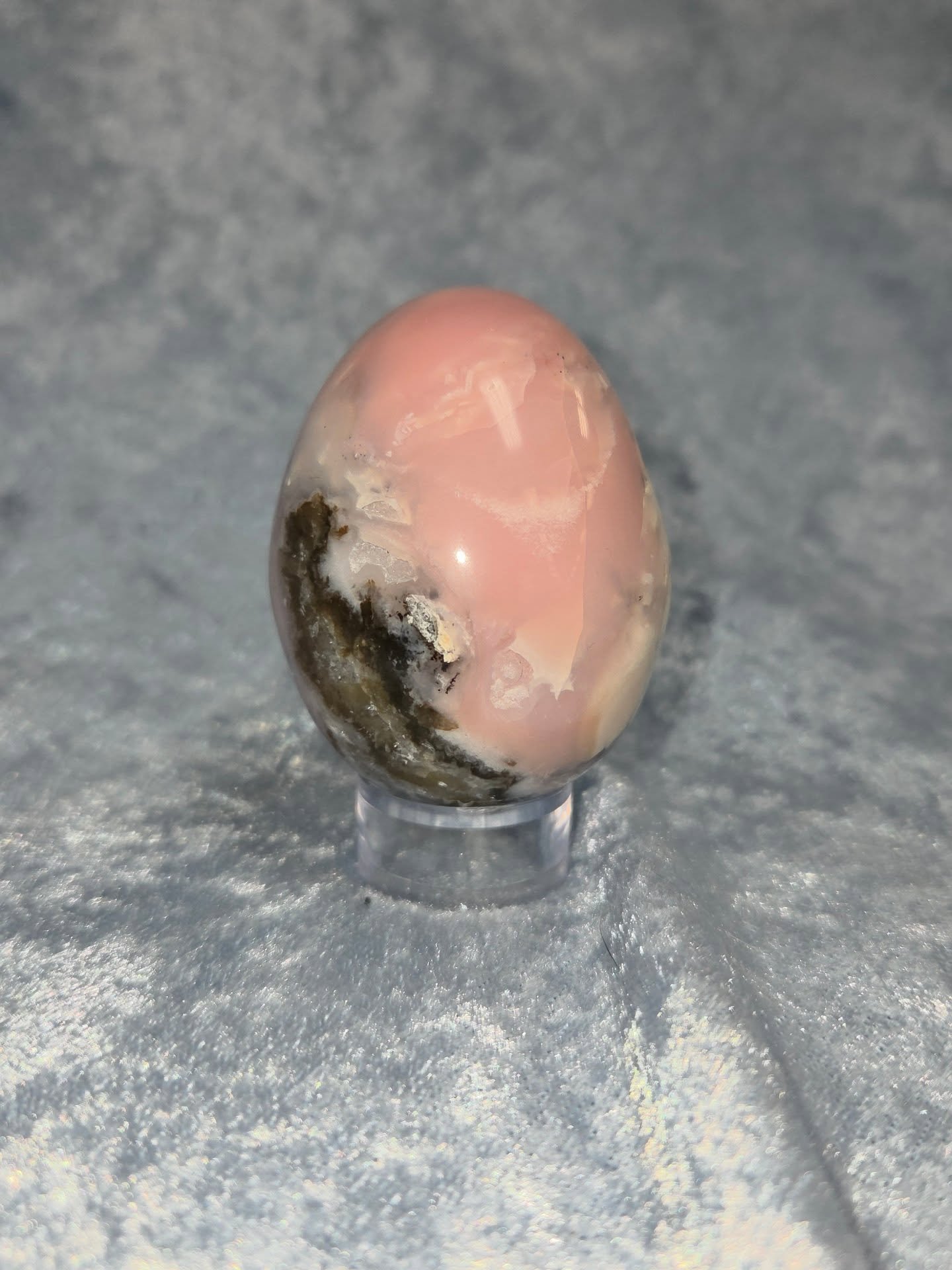 💕𝐏𝐄𝐑𝐔𝐕𝐈𝐀𝐍 𝐏𝐈𝐍𝐊 𝐎𝐏𝐀𝐋 𝐄𝐆𝐆💕--$7️⃣0️⃣

𝗣𝗶𝗻𝗸 𝗢𝗽𝗮𝗹 is a stone of love and gentleness. 💘 These opals inspire imagination and creativity, while bringing one happy dreams and easing one through transition. 💕

Please message me f