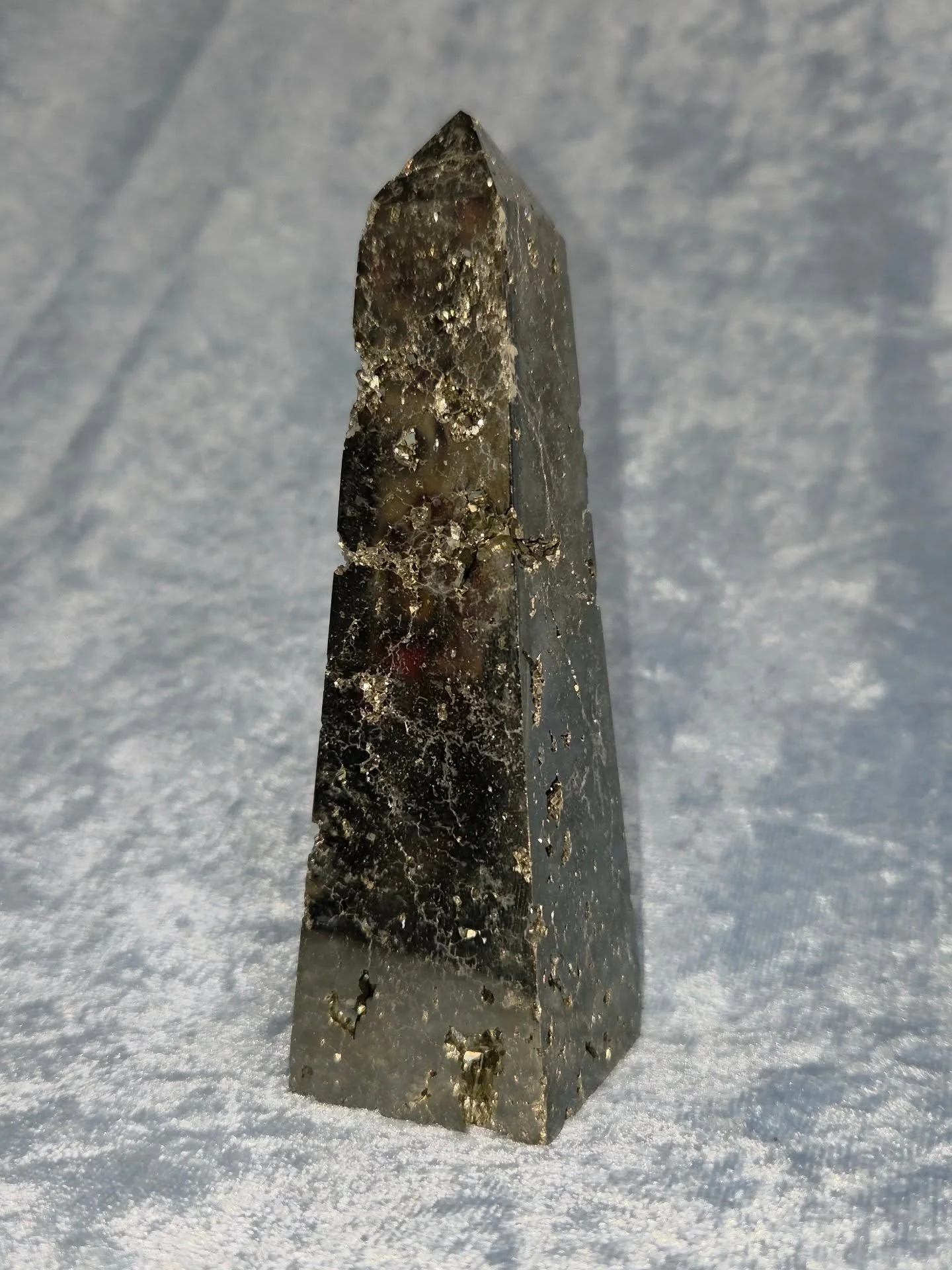 🌟𝐈𝐑𝐎𝐍 𝐏𝐘𝐑𝐈𝐓𝐄 𝐓𝐎𝐖𝐄𝐑🌟--$7️⃣5️⃣

𝗜𝗿𝗼𝗻 𝗣𝘆𝗿𝗶𝘁𝗲 (or &quot;Fool's Gold&quot;) assists in overcoming the fears that keep us from creating abundance in our lives. ⭐ By promoting creativity, iron pyrite can help us to be more confide