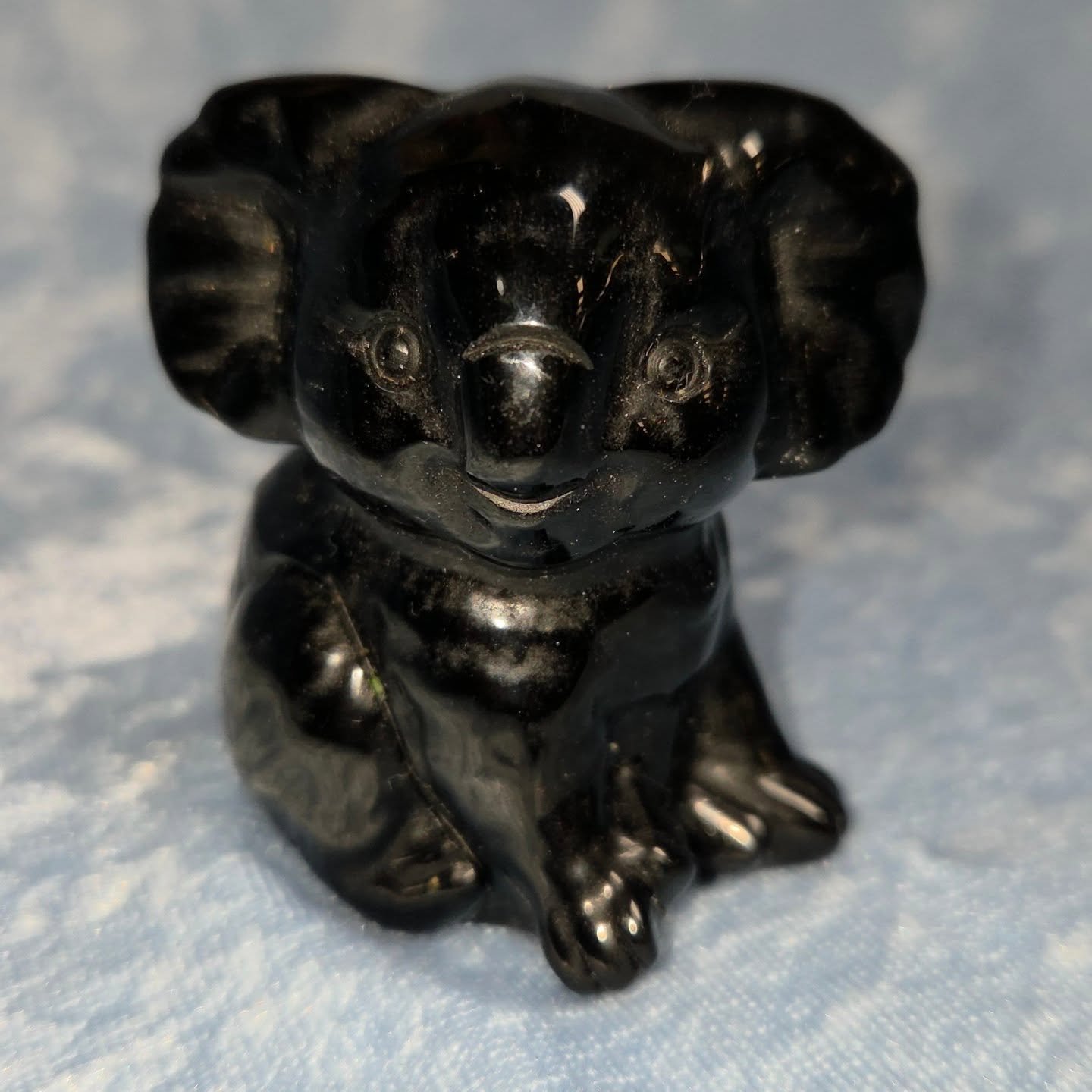 🖤𝐎𝐁𝐒𝐈𝐃𝐈𝐀𝐍 𝐊𝐎𝐀𝐋𝐀🖤&ndash;$4️⃣0️⃣
𝗢𝗯𝘀𝗶𝗱𝗶𝗮𝗻 is a strong protective stone, as it forms a shield against negativity. 🛡 It can provide you with compassion and strength. It aids in processing things that are hard to accept. 🖤

Please