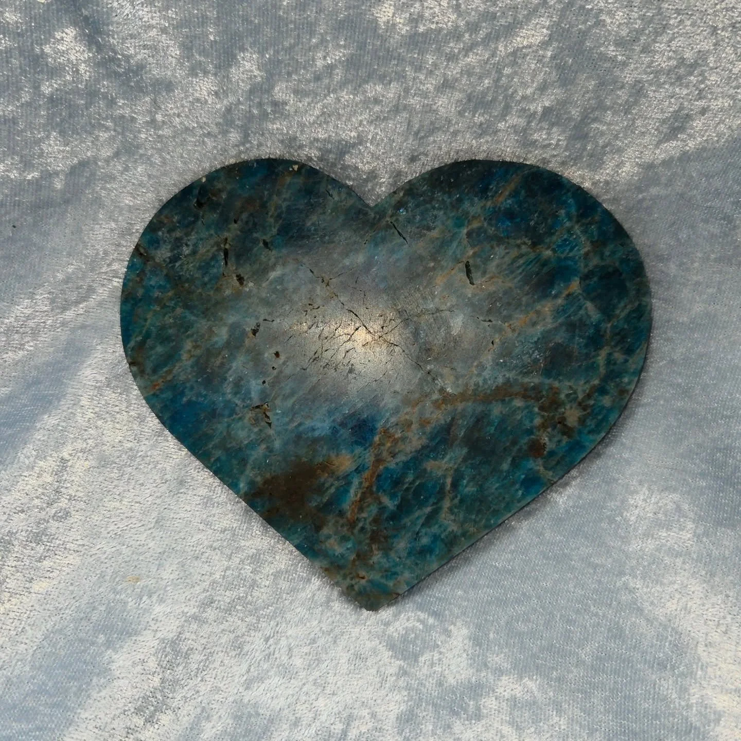 💙𝐁𝐋𝐔𝐄 𝐀𝐏𝐀𝐓𝐈𝐓𝐄 𝐇𝐄𝐀𝐑𝐓💙--$7️⃣5️⃣

𝗕𝗹𝘂𝗲 𝗔𝗽𝗮𝘁𝗶𝘁𝗲 can be very uplifting, giving one a higher perspective on their karmic roots, allowing them to better understand their current situation. 😌  For empaths it can soften the impac