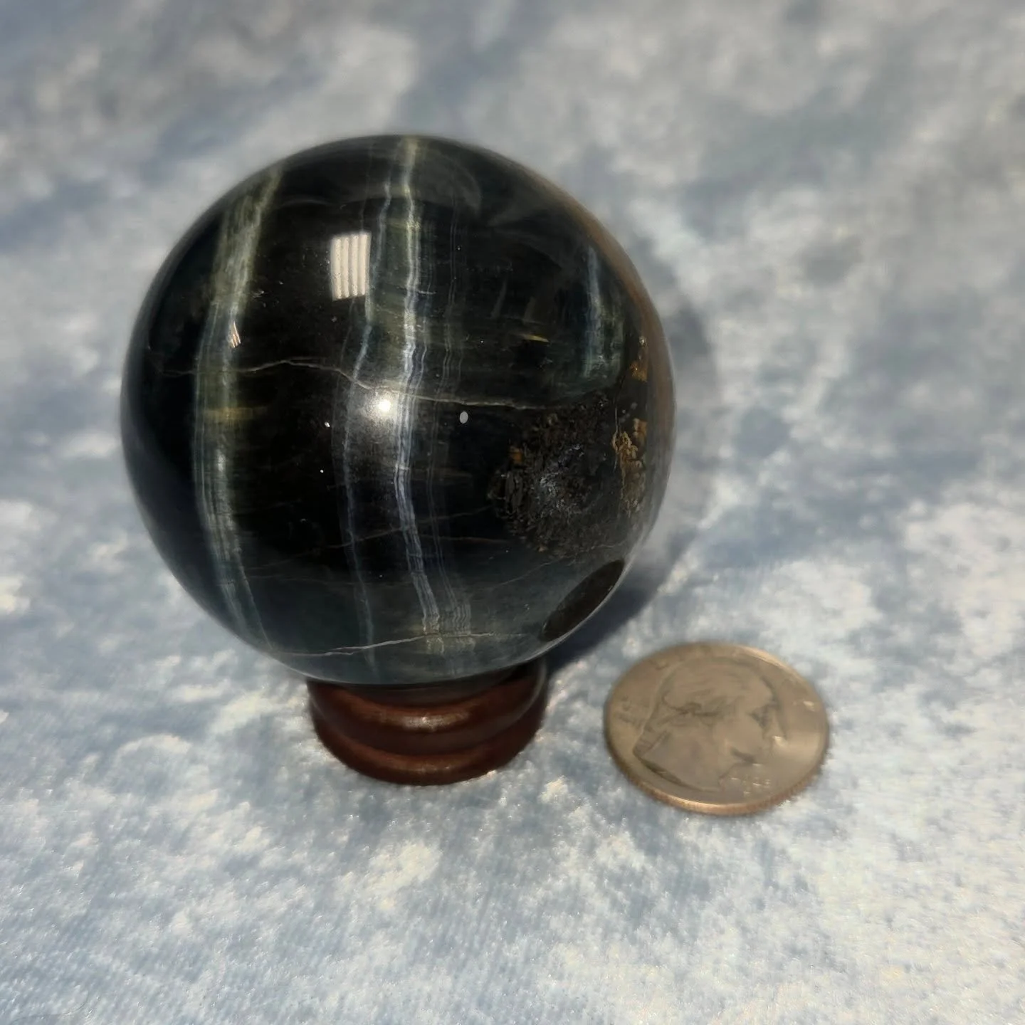 🐅🧿𝐁𝐋𝐔𝐄 𝐓𝐈𝐆𝐄𝐑'𝐒 𝐄𝐘𝐄 𝐒𝐏𝐇𝐄𝐑𝐄🧿🐅--$7️⃣0️⃣
𝗧𝗶𝗴𝗲𝗿'𝘀 𝗘𝘆𝗲 helps to balance those who go to extremes emotionally. ⚖ It can also bring understanding between people with differing opinions, bringing harmony to friendships and fami