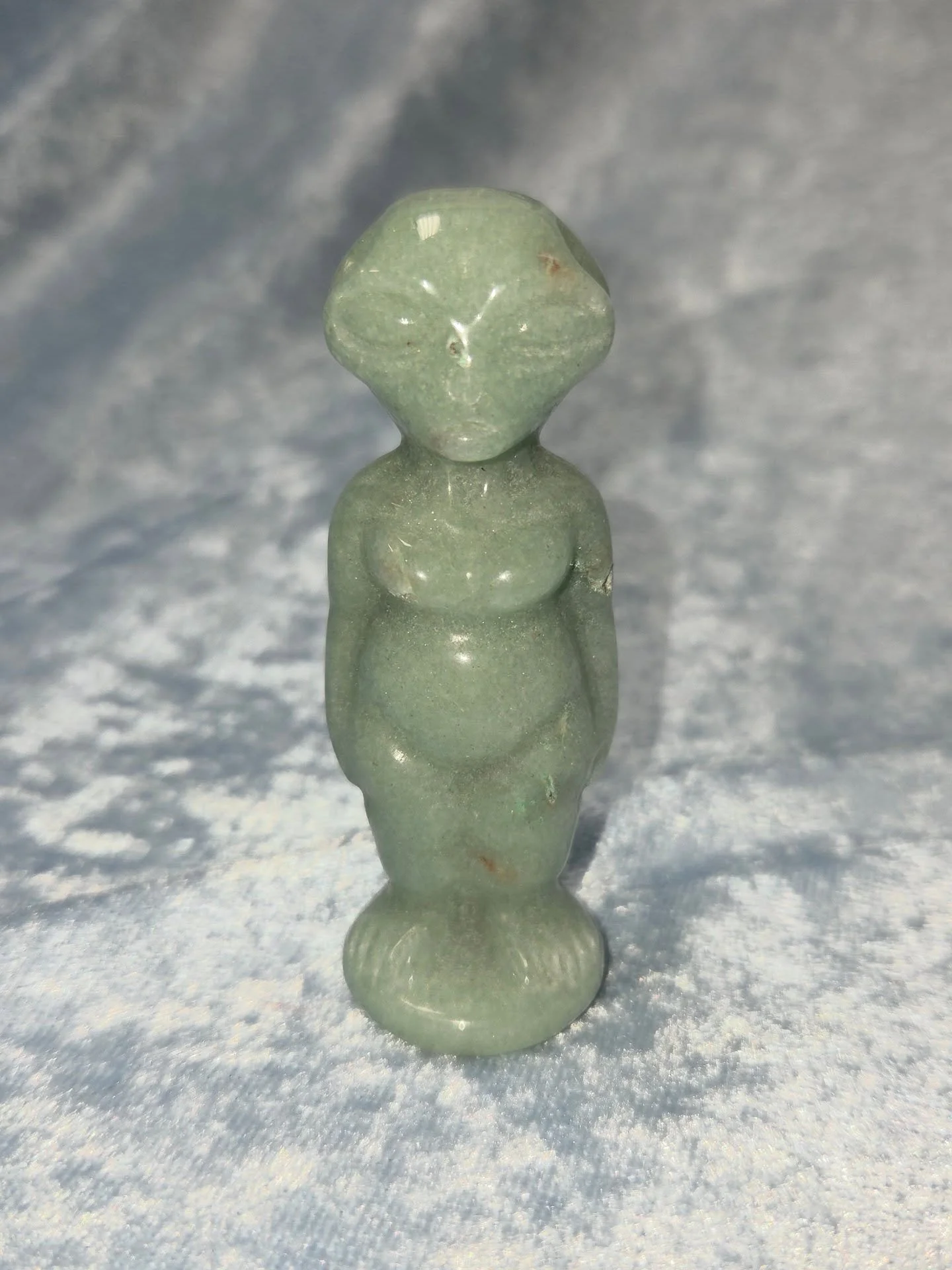 🌿𝐆𝐑𝐄𝐄𝐍 𝐀𝐕𝐄𝐍𝐓𝐔𝐑𝐈𝐍𝐄 𝐀𝐋𝐈𝐄𝐍🌿--$4️⃣0️⃣

𝗚𝗿𝗲𝗲𝗻 𝗔𝘃𝗲𝗻𝘁𝘂𝗿𝗶𝗻𝗲 is a very positive stone. It aids in emotional recovery and promotes living your best life.✌ It helps to dissipate stress, irritation, and negativity. Green aven